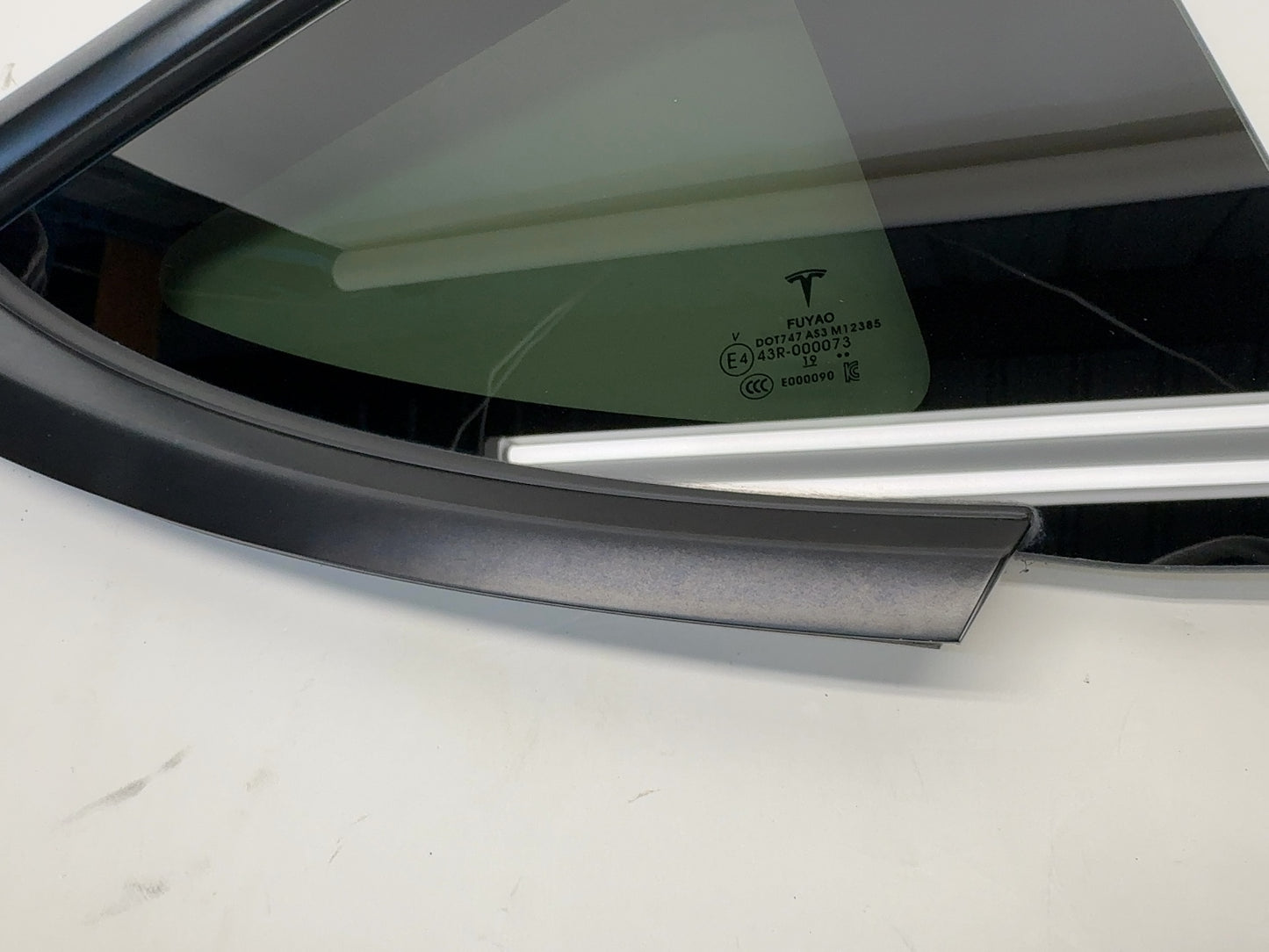 2021-2023 Tesla Model Y Right Quarter Glass 1495741-00-E