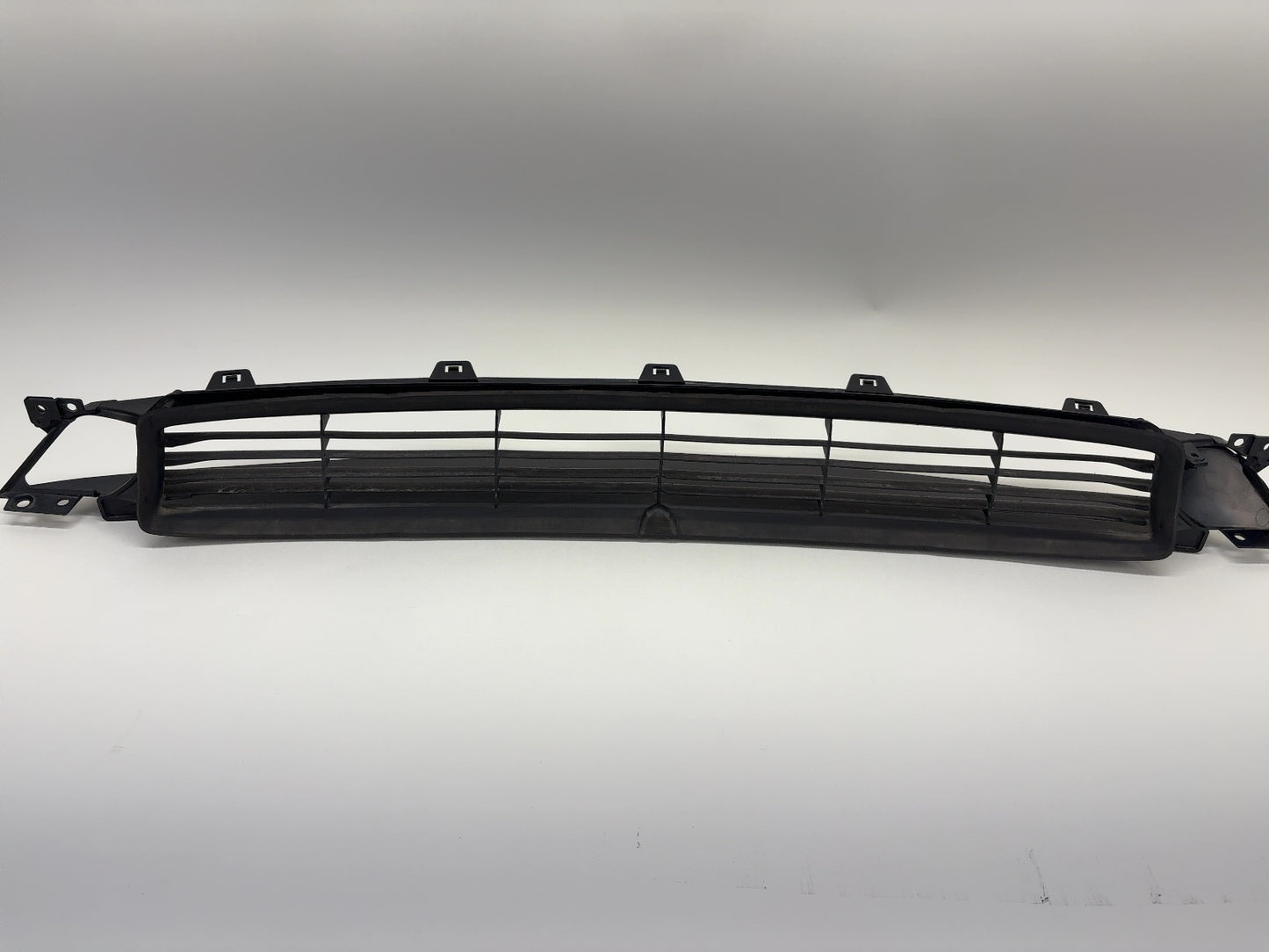 2019 Tesla Model X Front Panel Lower Closing Fascia Note* 1047740-00-H
