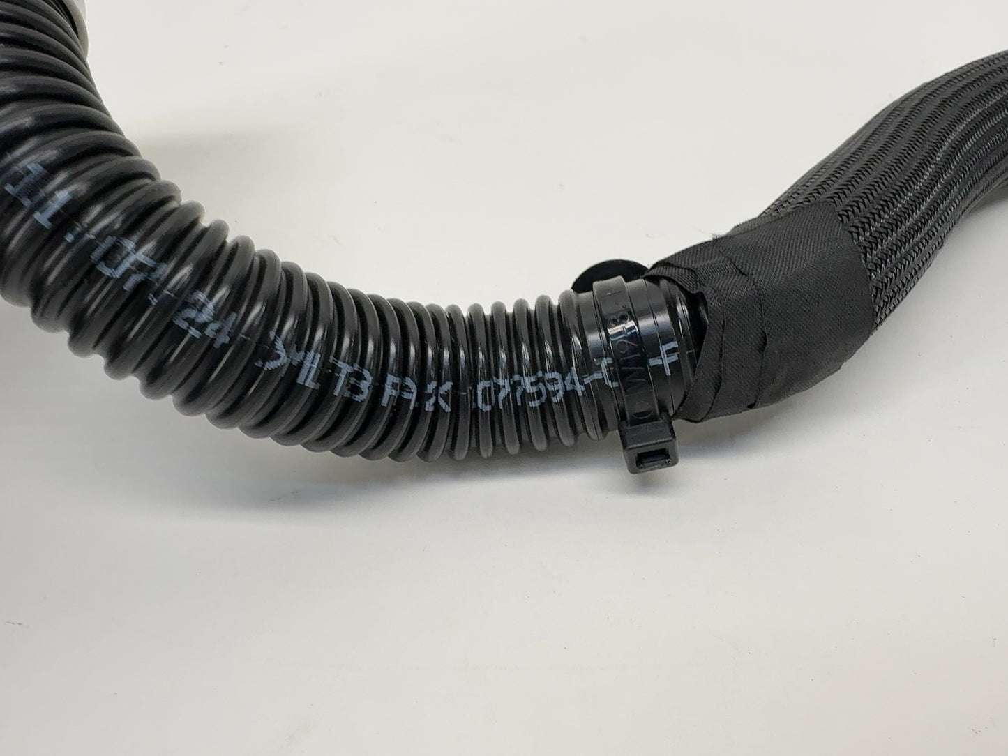 2025 Tesla Model 3 Highland Rear Drive Unit Inverter Inlet Hose 1077594-00-F