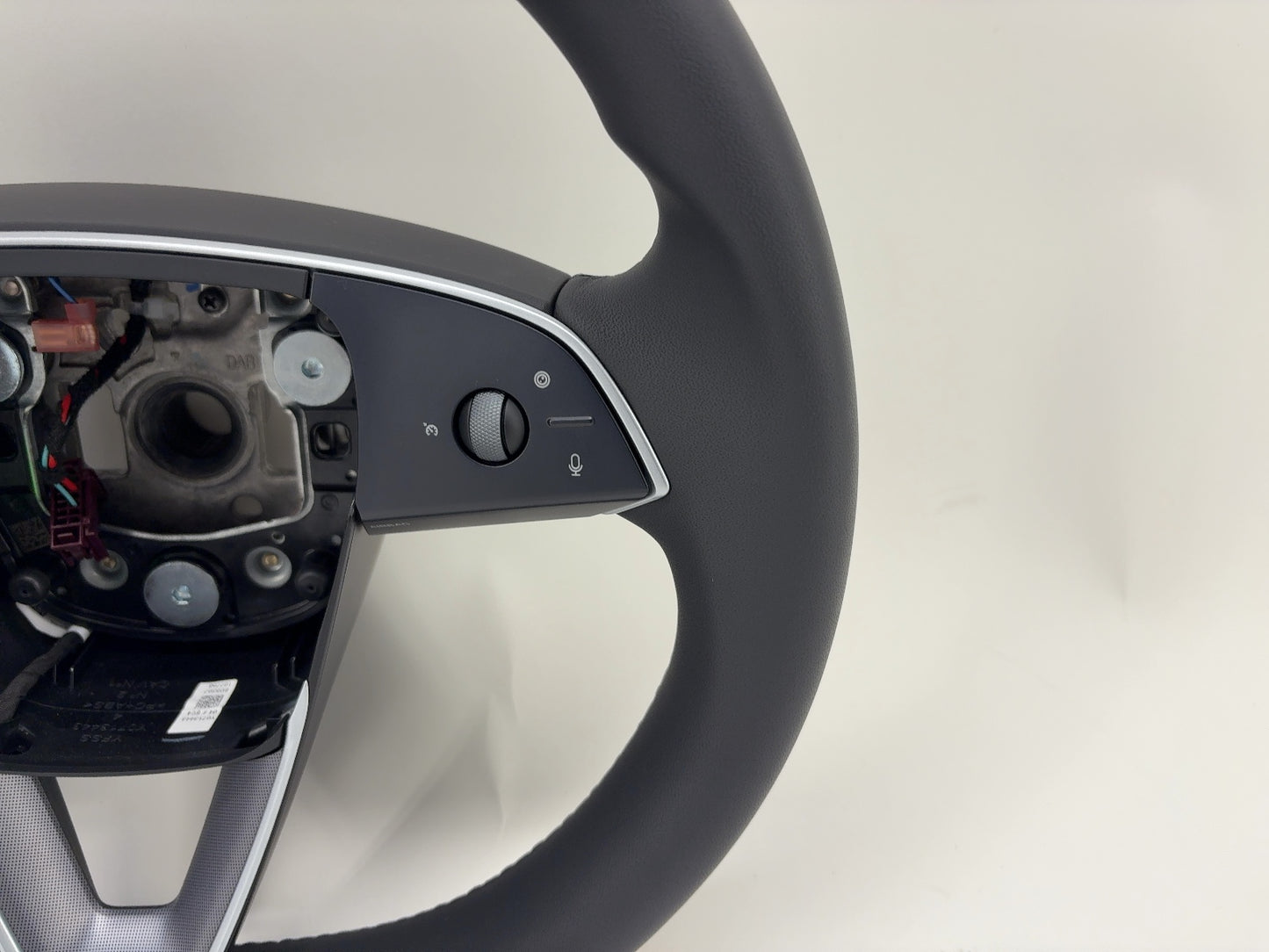 2026 Tesla Model Y Juniper Steering Wheel Pur Leather 2003660-00-F