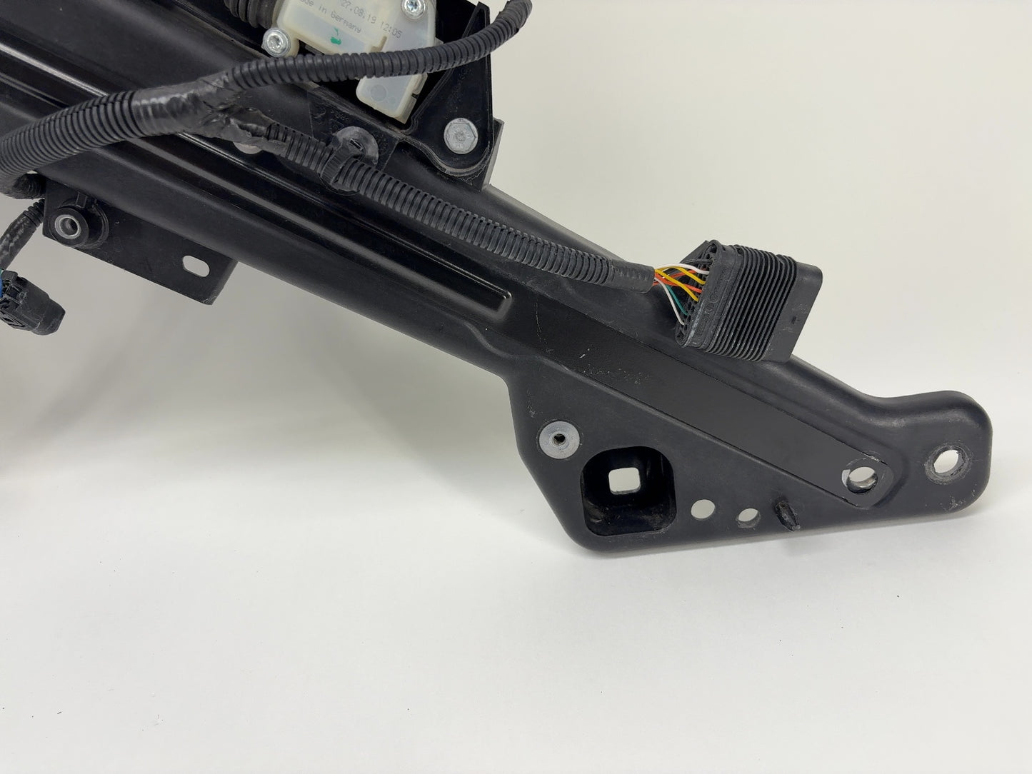 2018-2023 Tesla Model 3 Radiator Support Assembly 1110240-00-B