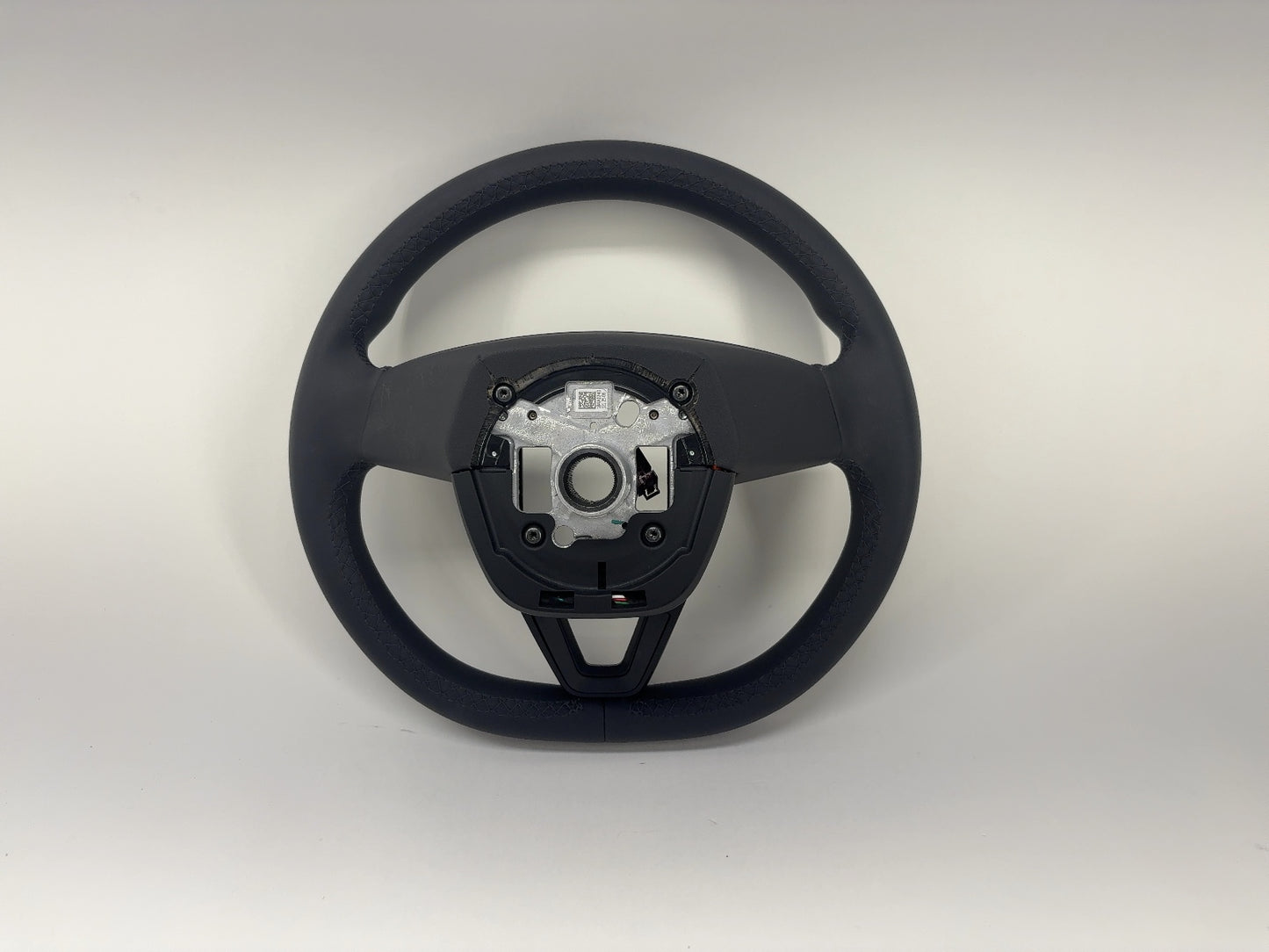 2025 Tesla Model 3 Highland Steering Wheel Pur Leather 1735339-00-G