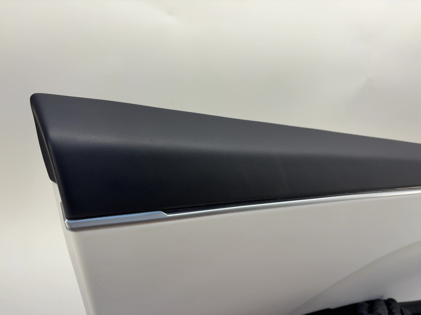 2025 Tesla Model 3 Highland Front Left Door Panel 1776733-20-E