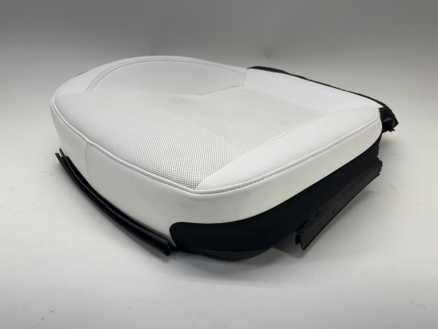 2025 Tesla Model 3 Highland Front Left Seat Lower Cushion White 1997744-02-C