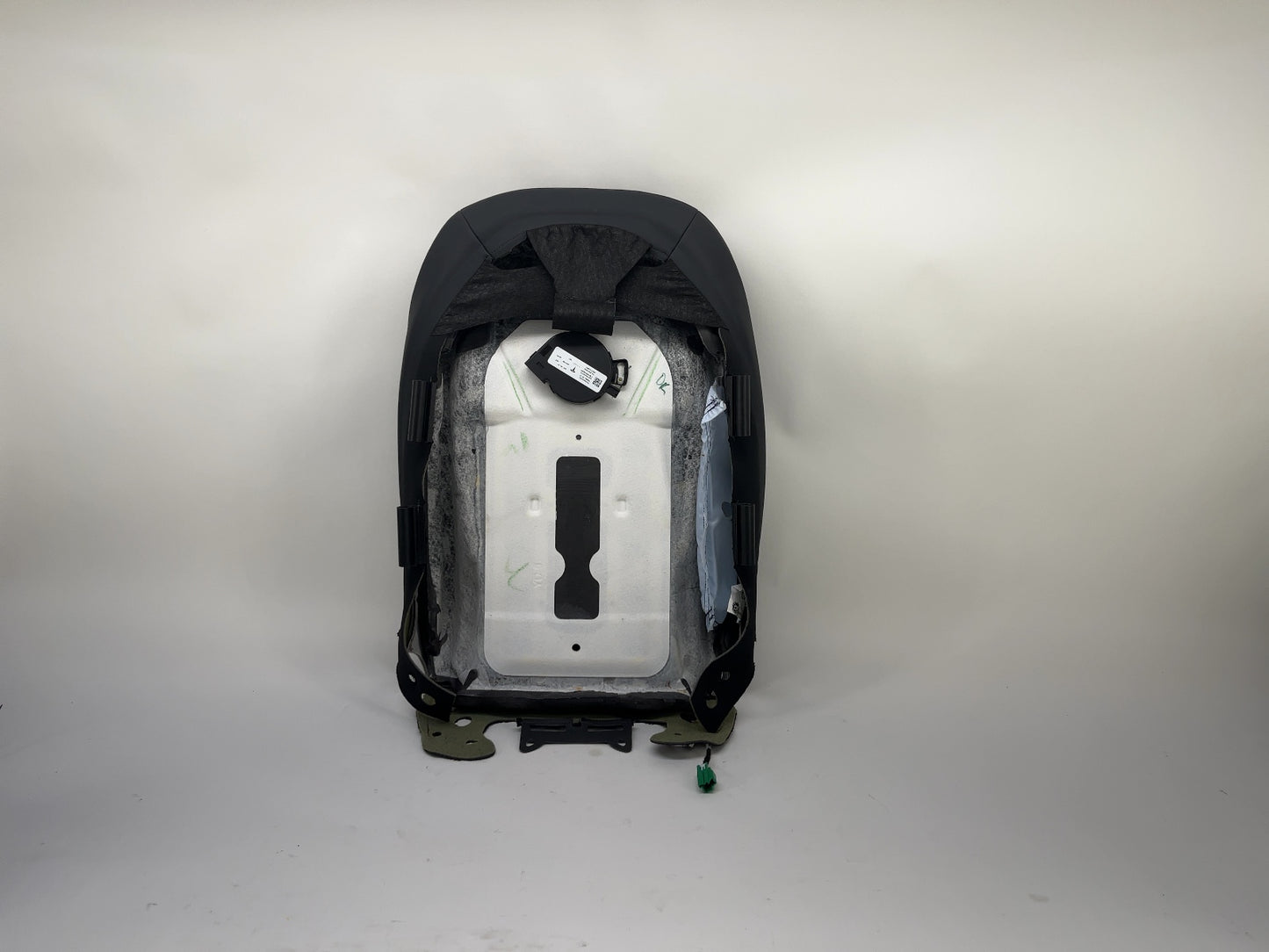 2025 Tesla Model Y Juniper Front Right Seat Upper Cushion 2048707-01-D