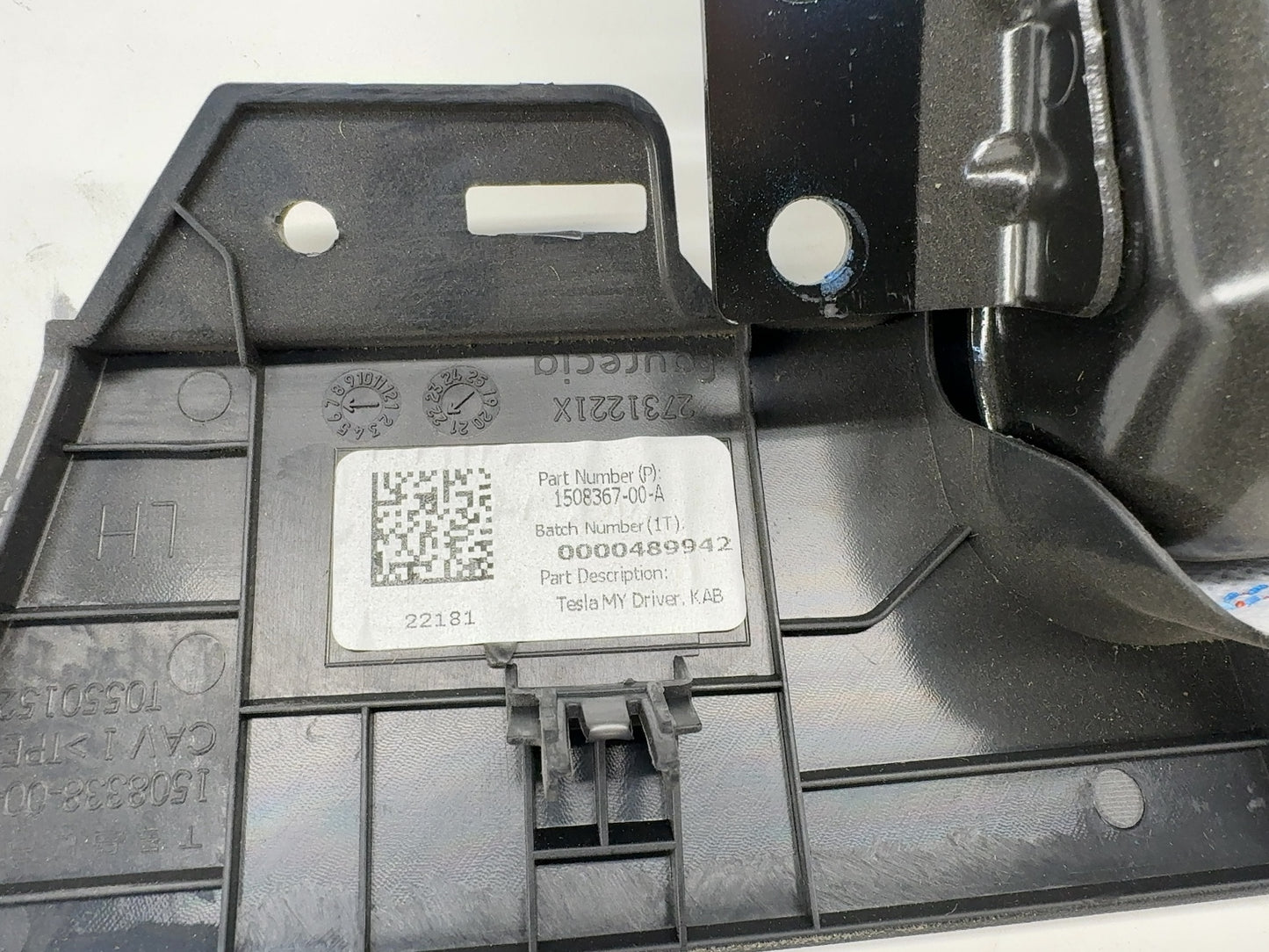 2023 Tesla Model Y Front Left Driver Knee Airbag 1508367-00-A