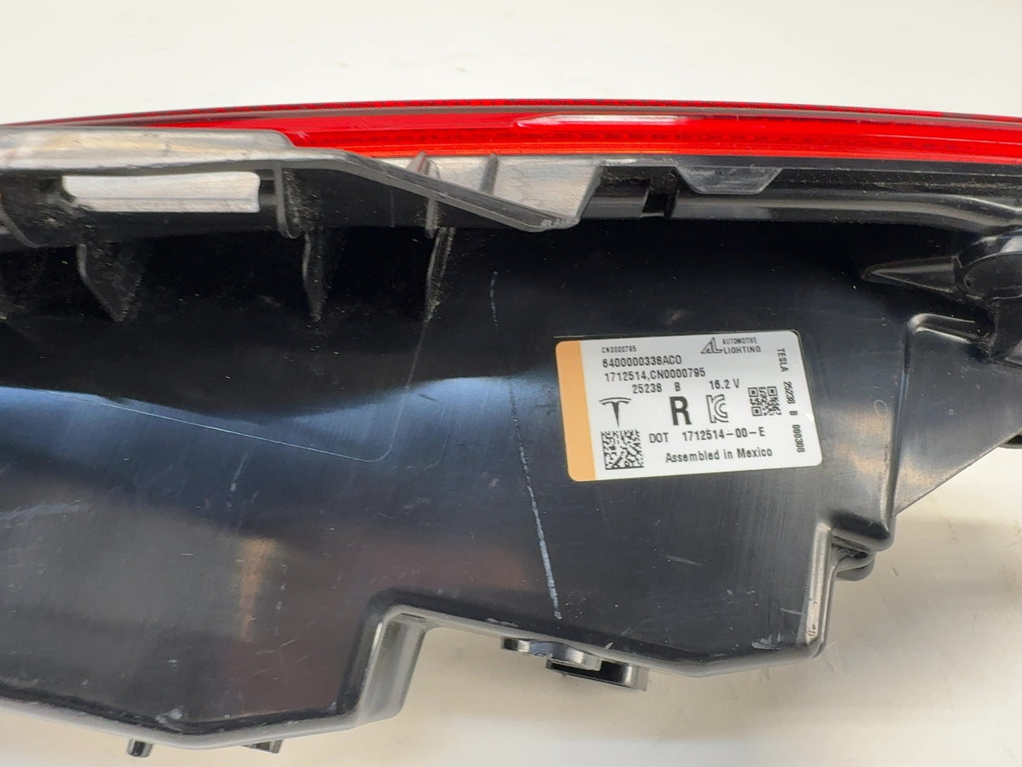 2025 Tesla Model 3 Highland Rear Bumper Right Light 1712514-00-E