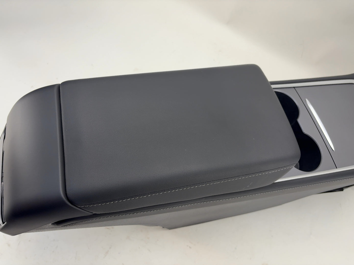 2021-2023 Tesla Model 3 Center Console 2.0 1755503-70-C