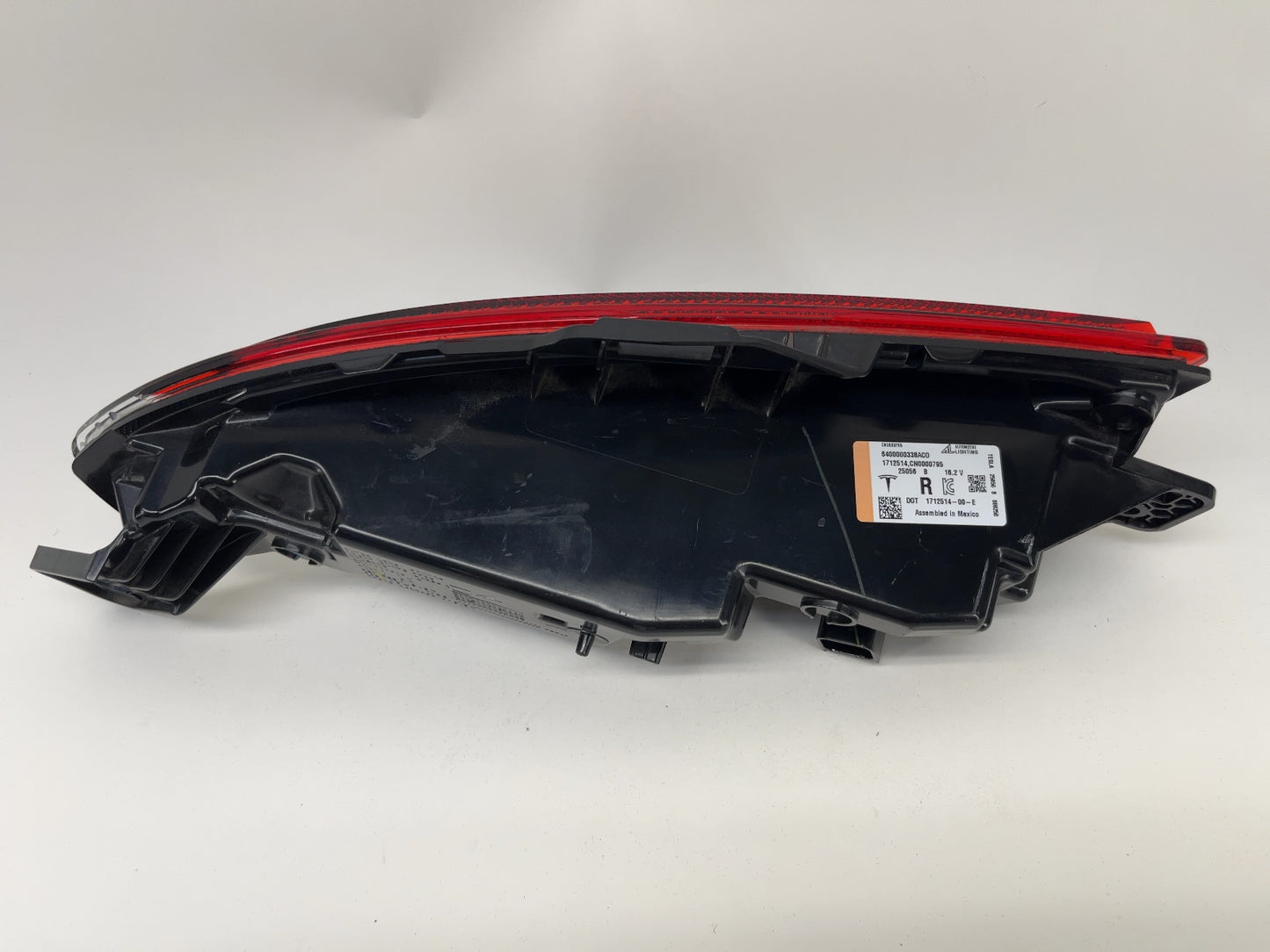 2025 Tesla Model 3 Highland Rear Bumper Lamp Right 1712514-00-E