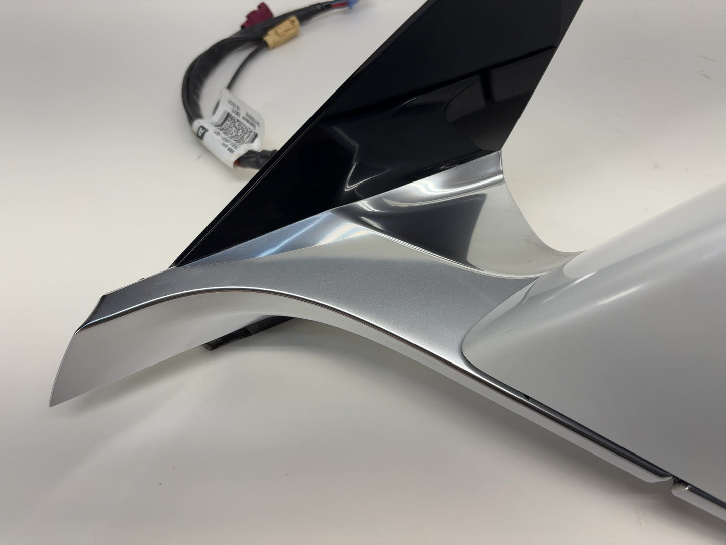 2018 Tesla Model 3 Front Left Door Mirror Assembly 1110777-99-H