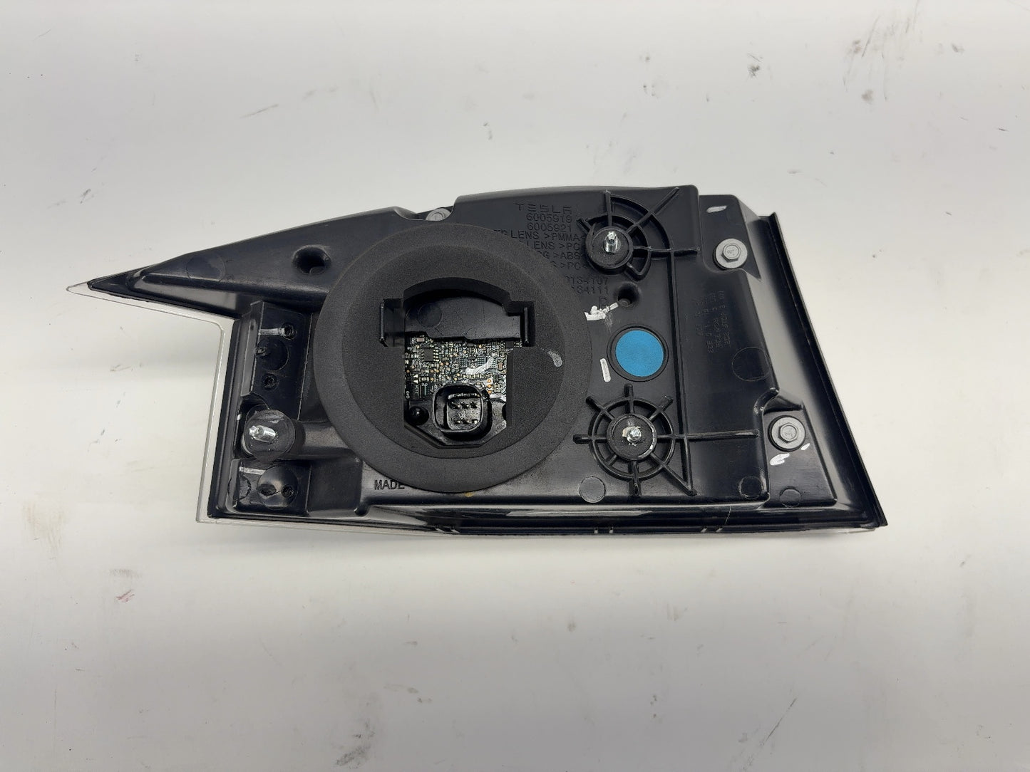 2015 Tesla Model S Right Tail Lamp 6005919-00-D