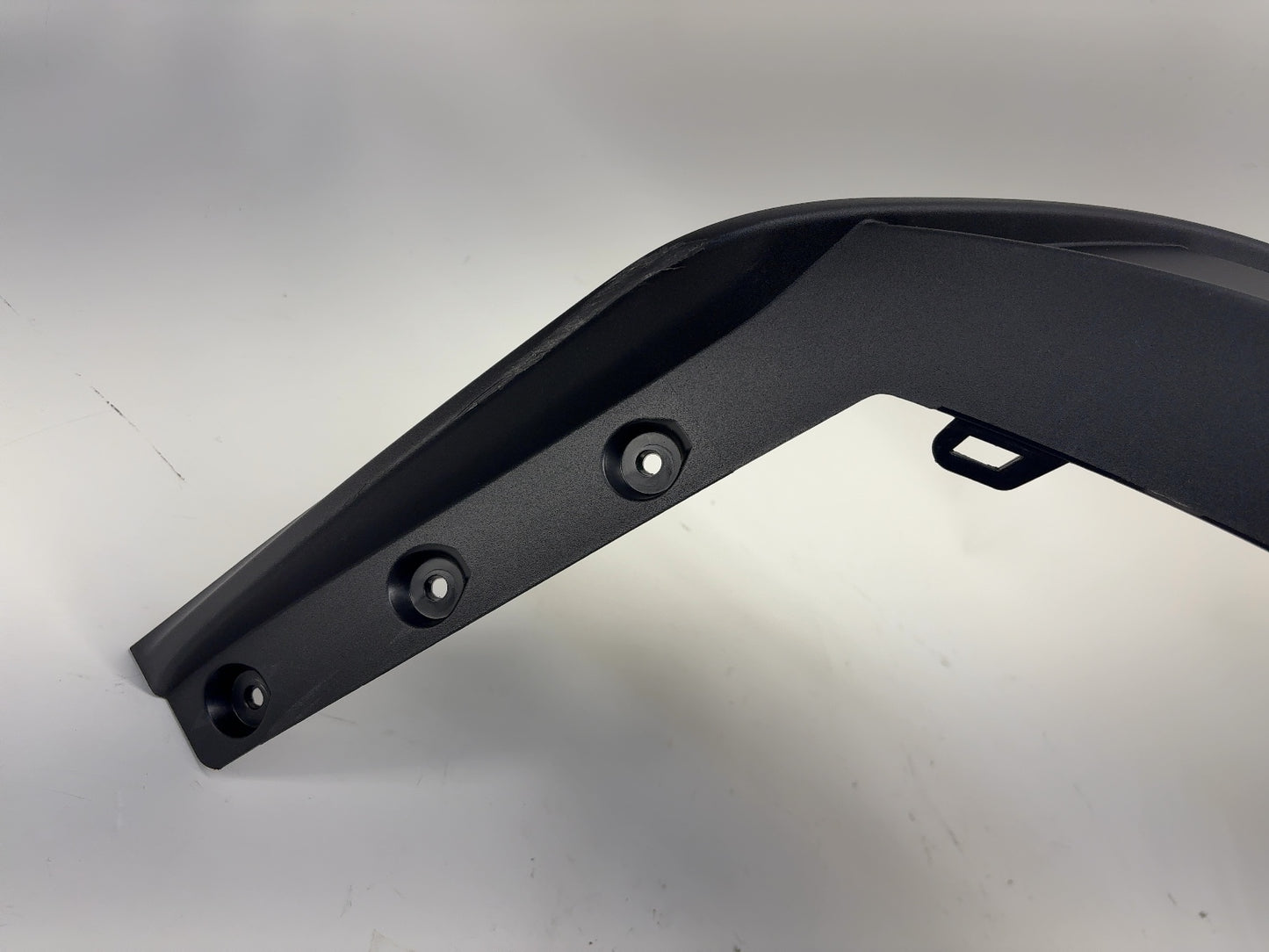 2025 Tesla Model 3 Highland Rear Bumper Lower 1582581-00-D