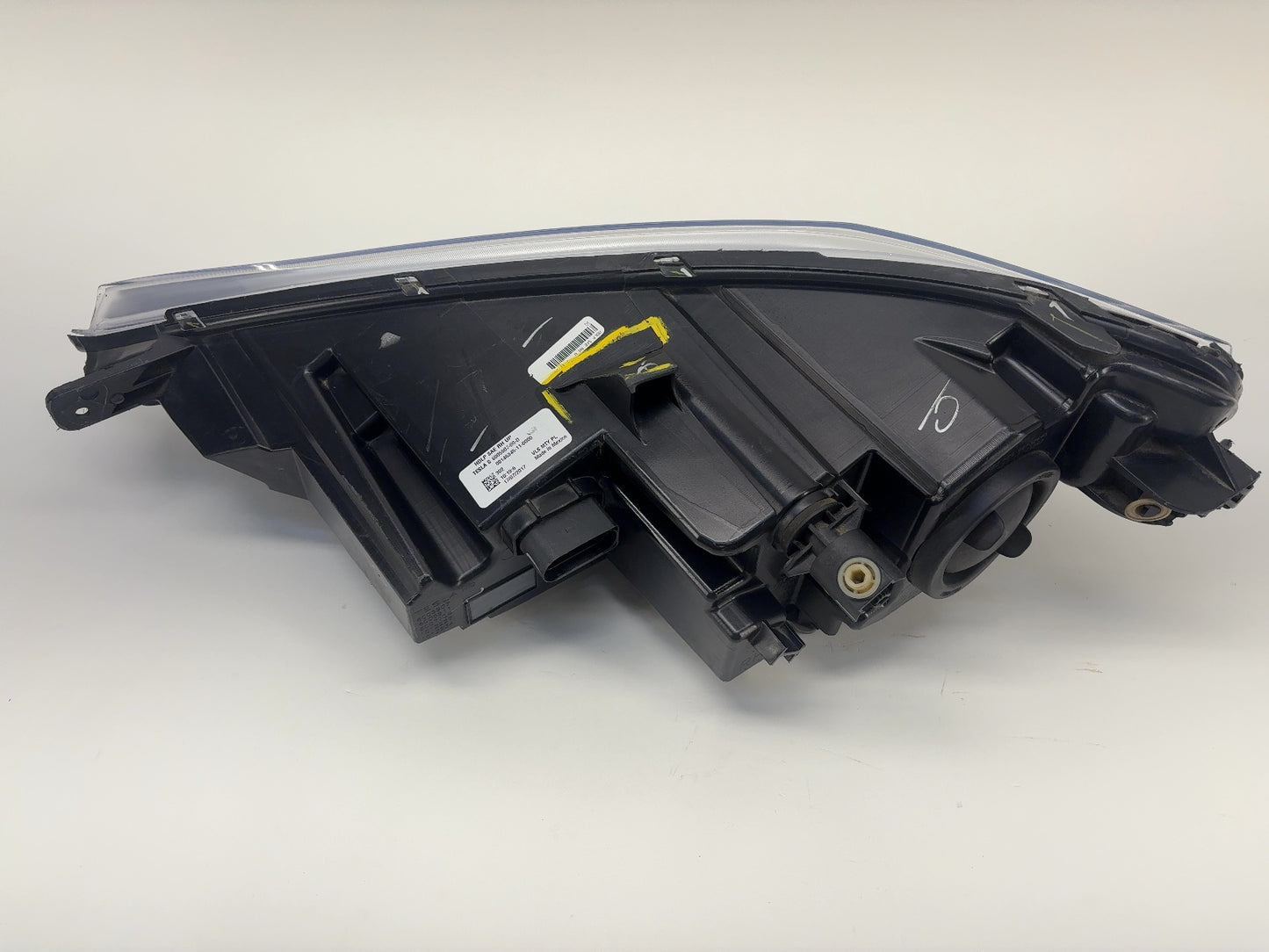 2015-2017 Tesla Model S Right Headlight 6005907-00-D