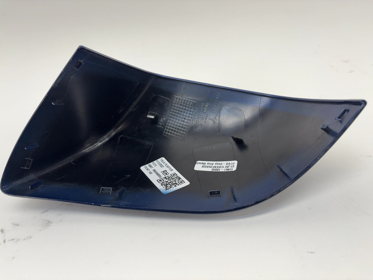 2018-2025 Tesla Model 3 Highland Exterior Mirror Skull Cap Right 1092292-00-D