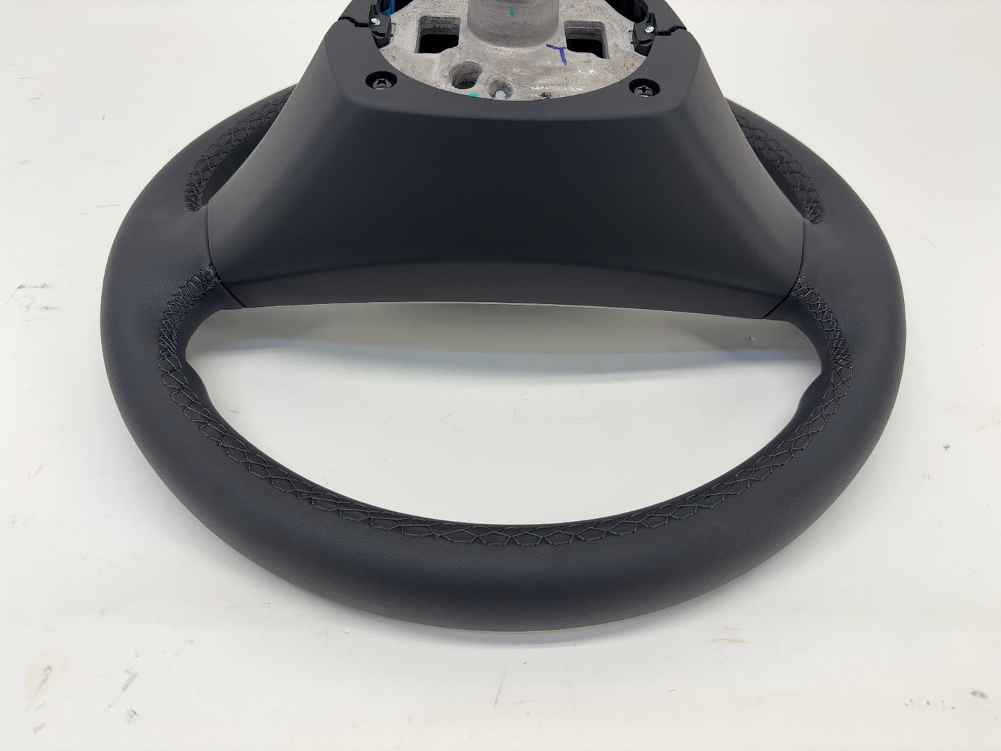 2026 Tesla Model Y Juniper Steering Wheel Pur Leather 2003660-00-G