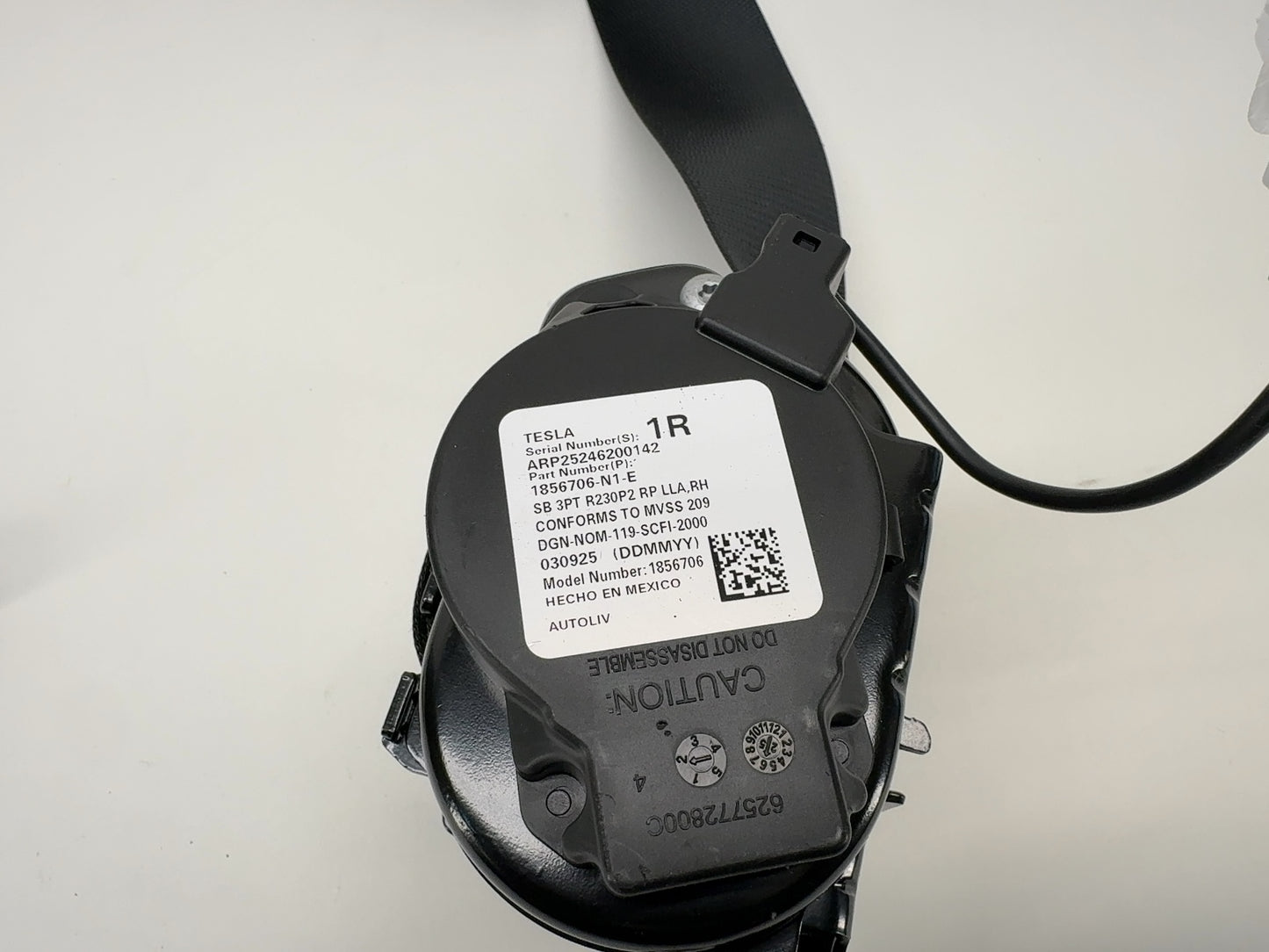 2025 Tesla Model 3 Highland Front Right Seat Belt 1856706-N1-E