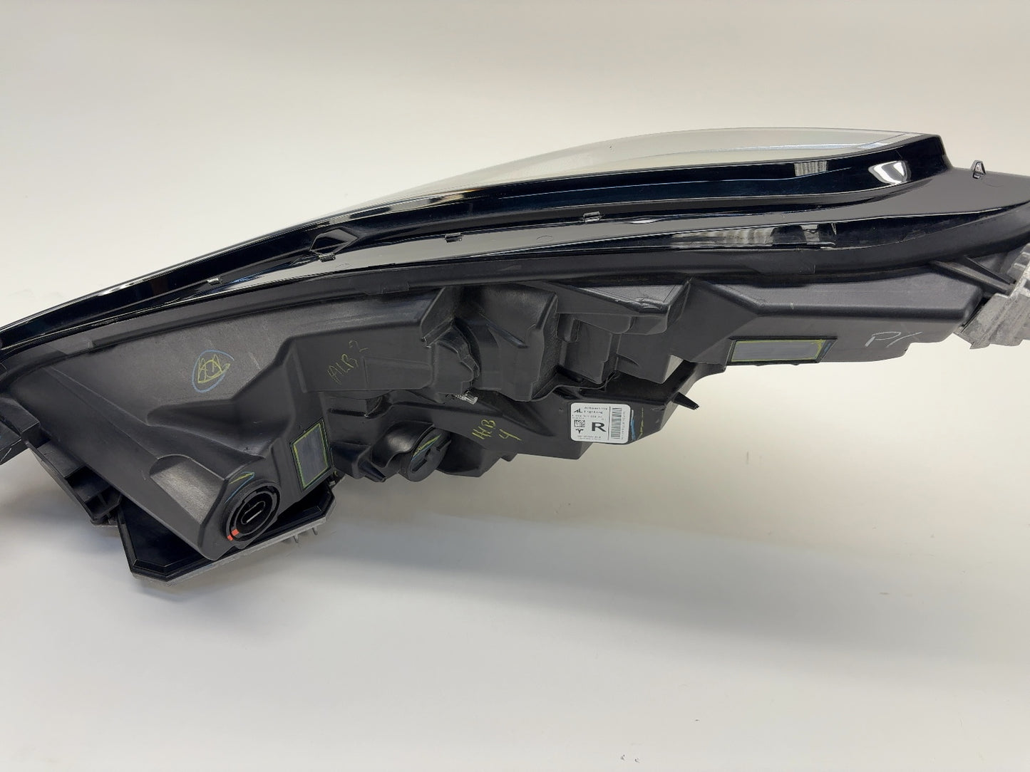 2017 Tesla Model 3 Headlamp Up Level Right 1077372-88-E