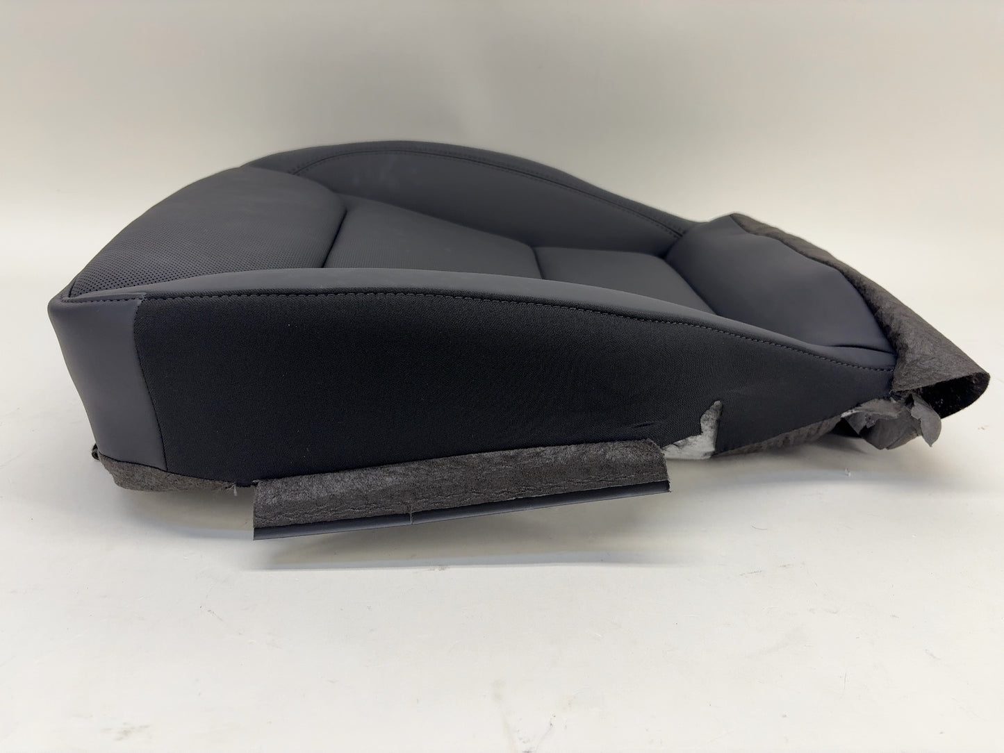 2025 Tesla Model 3 Highland Front Right Lower Seat Cushion 1997745-01-D
