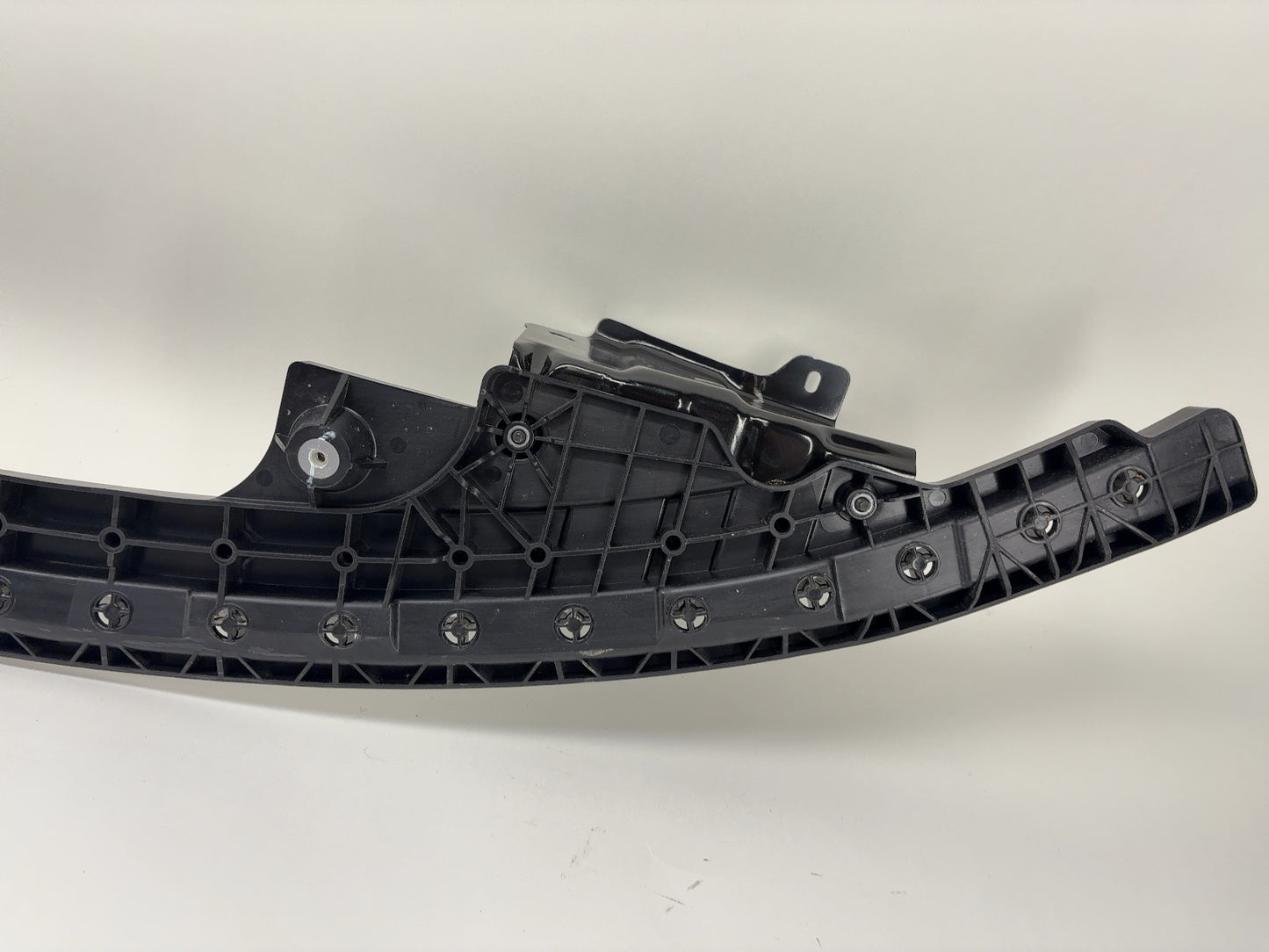 2025 Tesla Model 3 Front Ankle Catcher 1694328-00-E