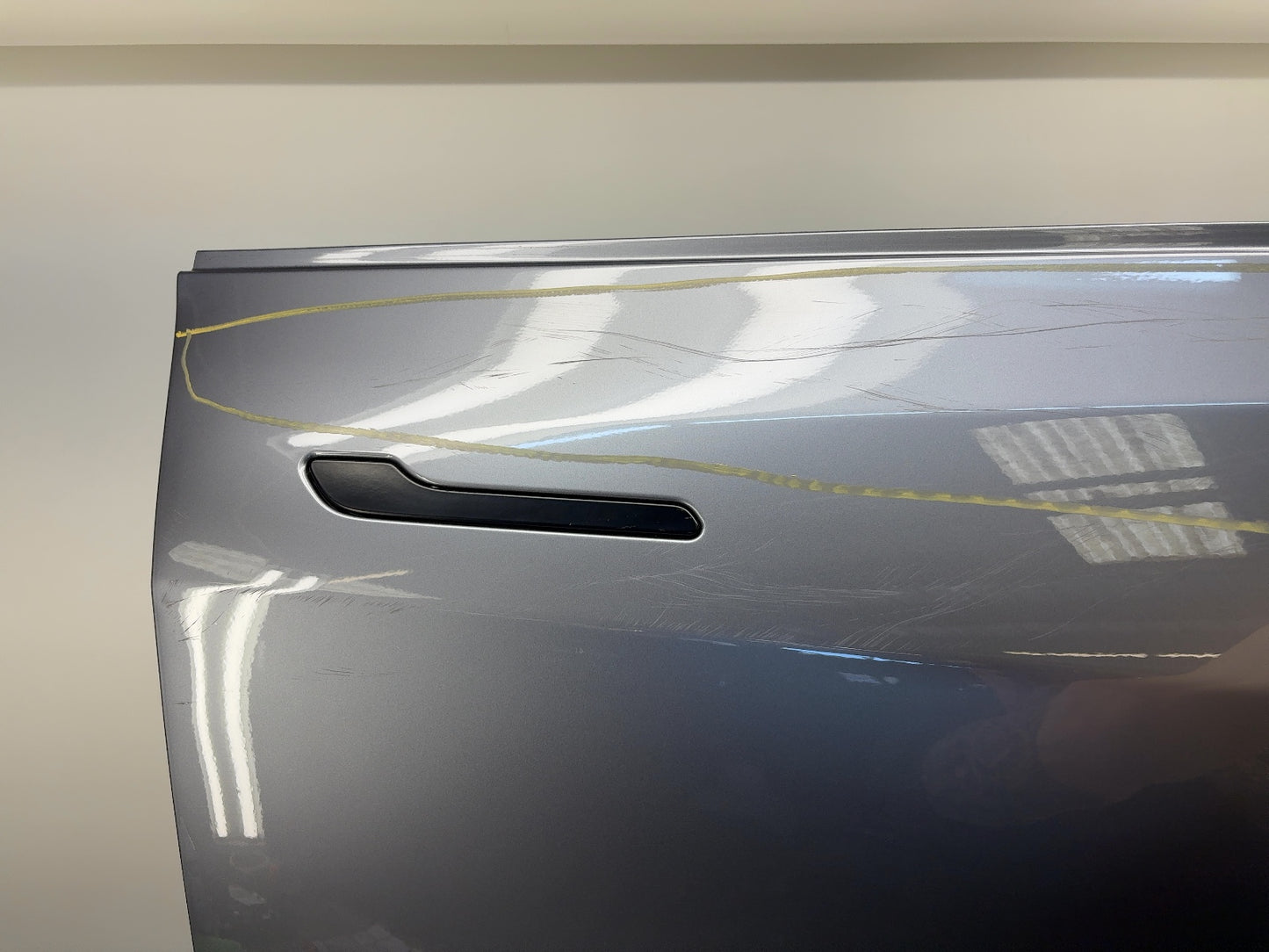 2026 Tesla Model Y Juniper Front Door Right 2035501-E0-A