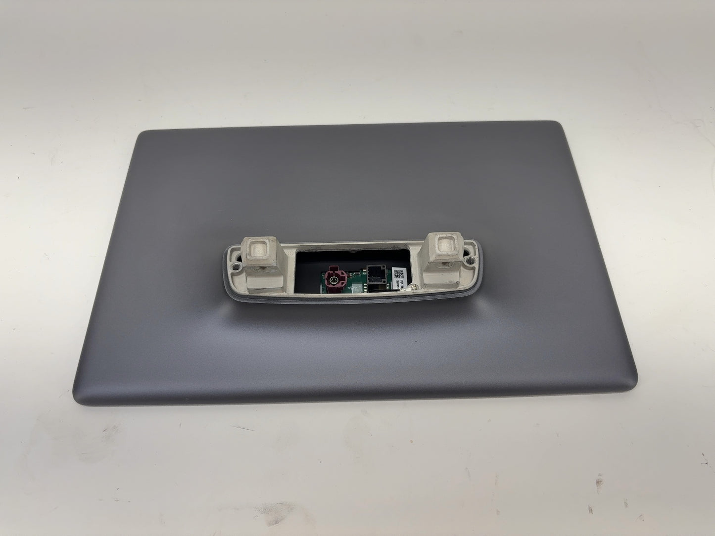 2024-2026 Tesla Model Y Juniper Center Display 1756566-00-D