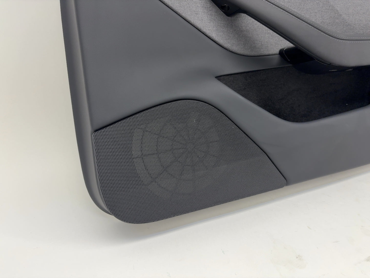 2025 Tesla Model 3 Highland Front Right Door Panel 1776740-20-E