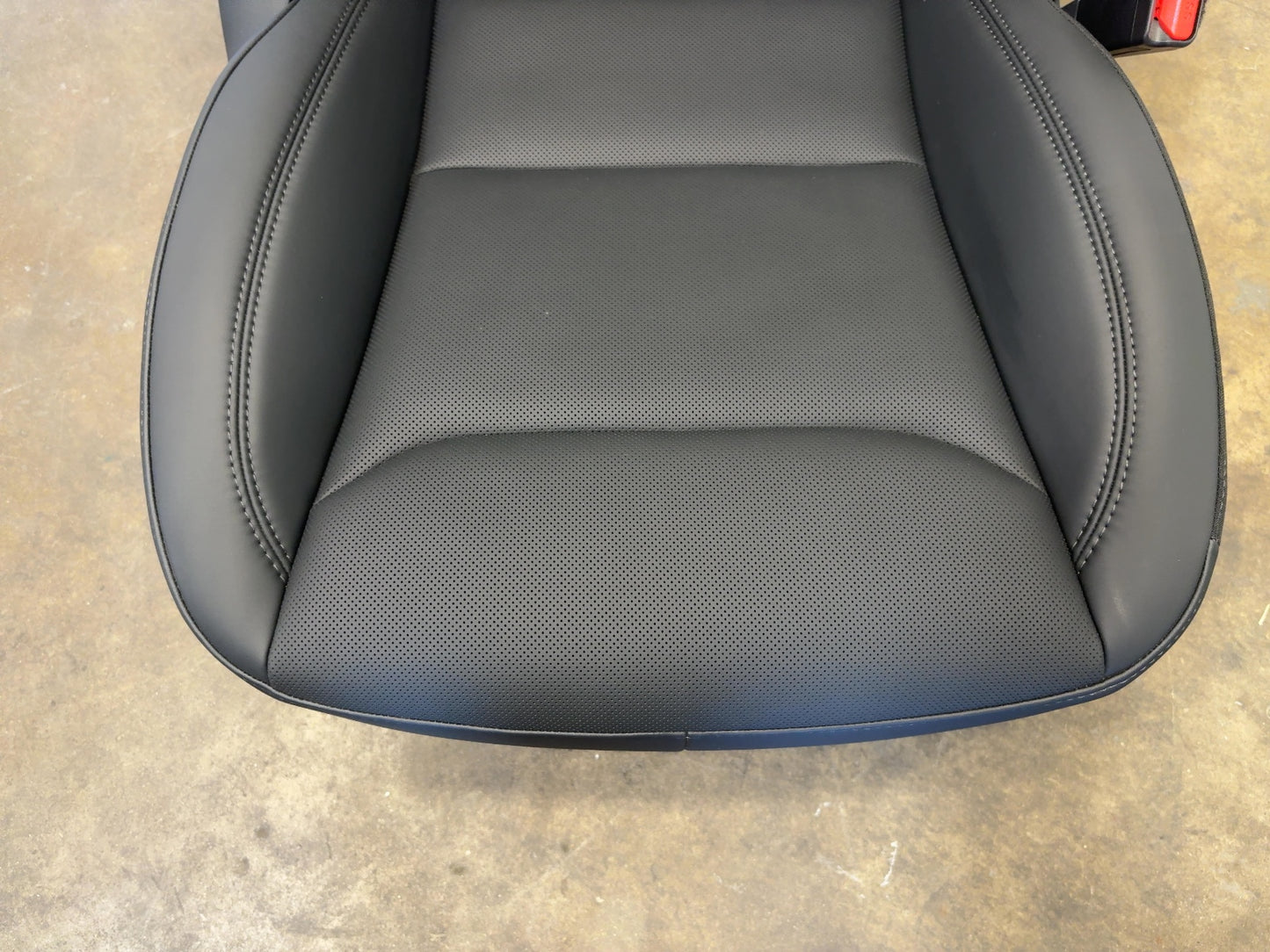 2025-2026 Tesla Model 3 Highland Front Right Seat Assembly 7754324-01-B