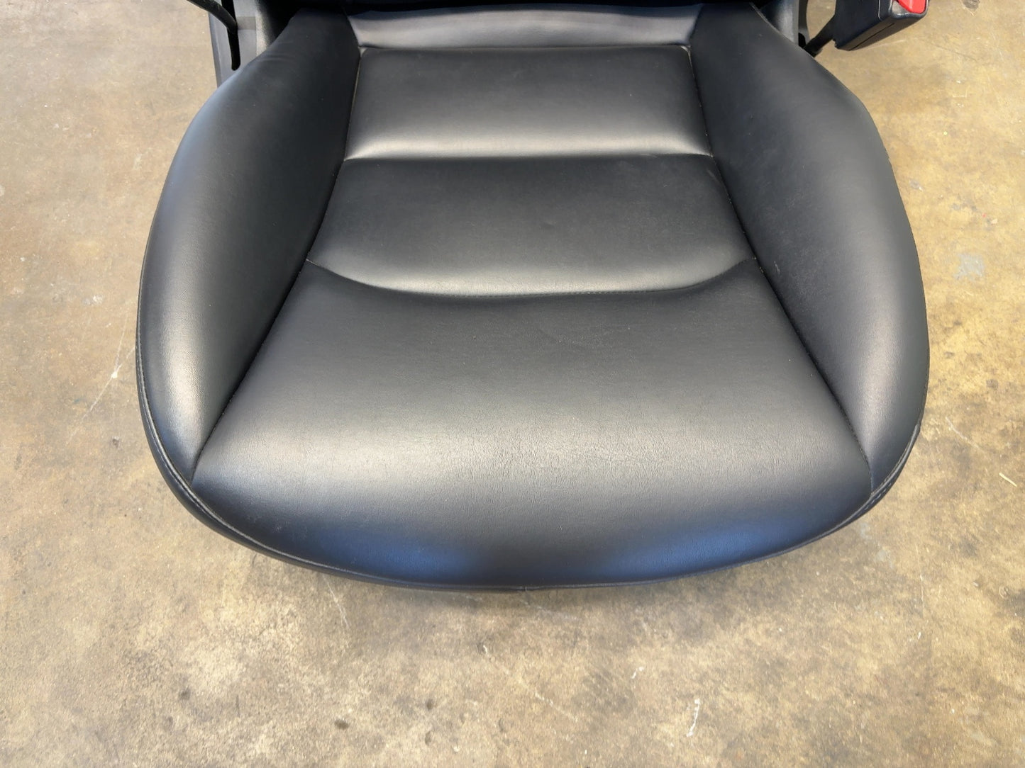 2018-2020 Tesla Model 3 Front Right Seat Assembly 7654324-01-B