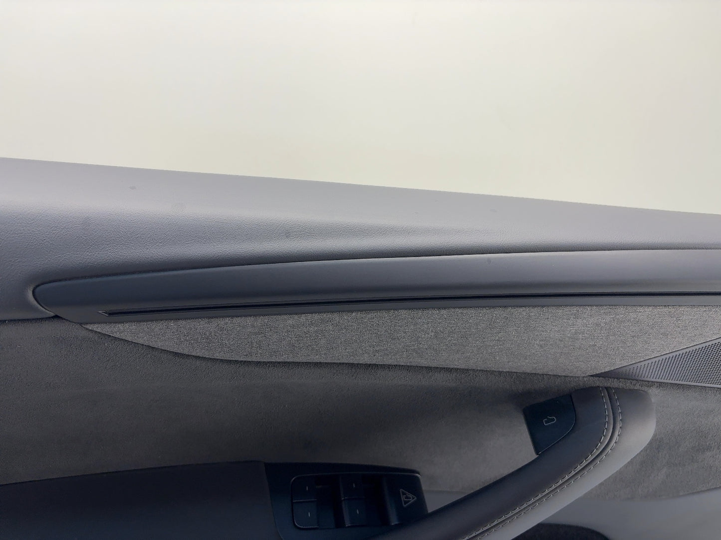 2026 Tesla Model Y Juniper Front Left Door Panel 3643294-51-G