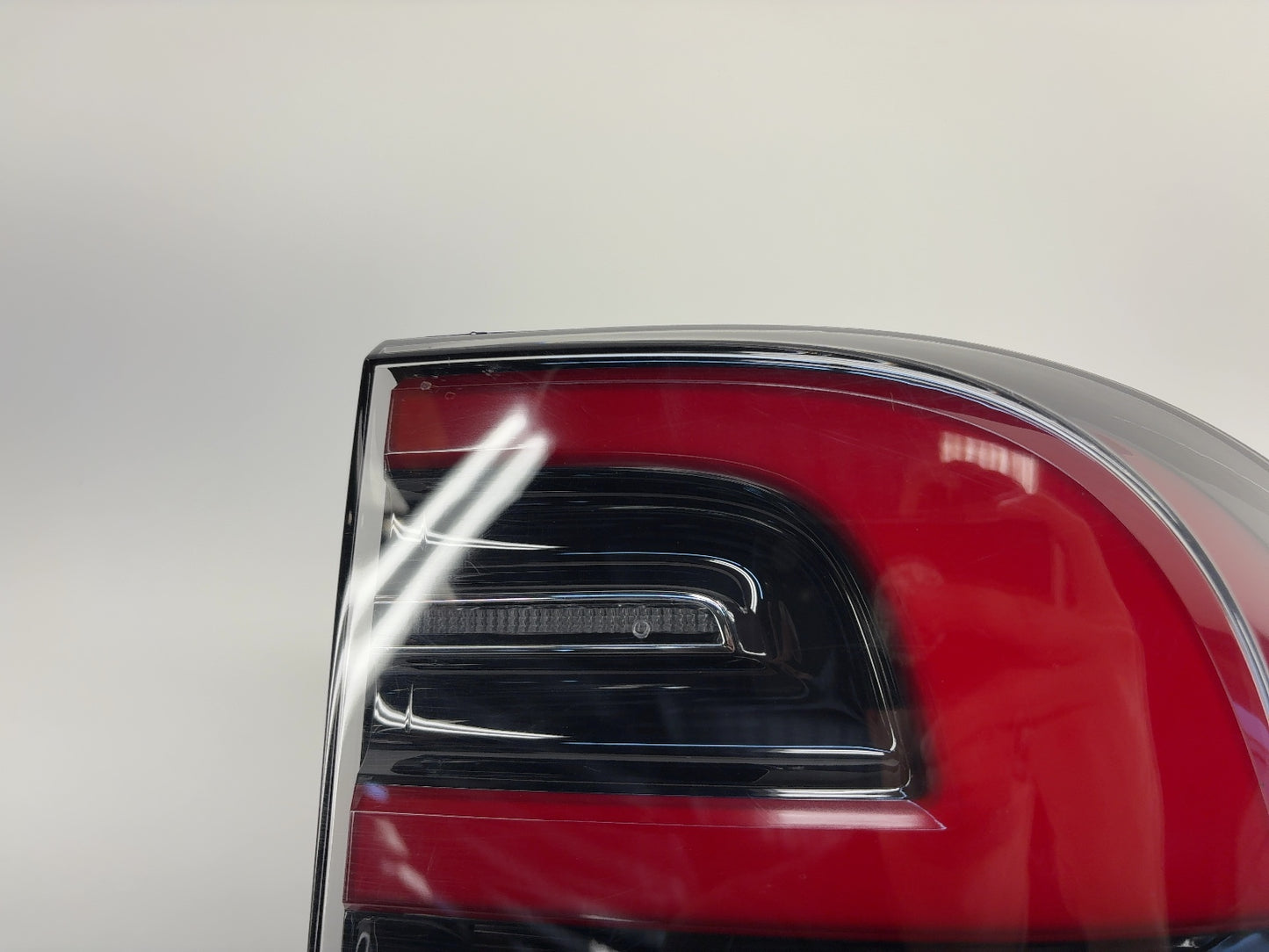2020 Tesla Model X Right Tail Lamp Quarter Mounted 1034333-00-B