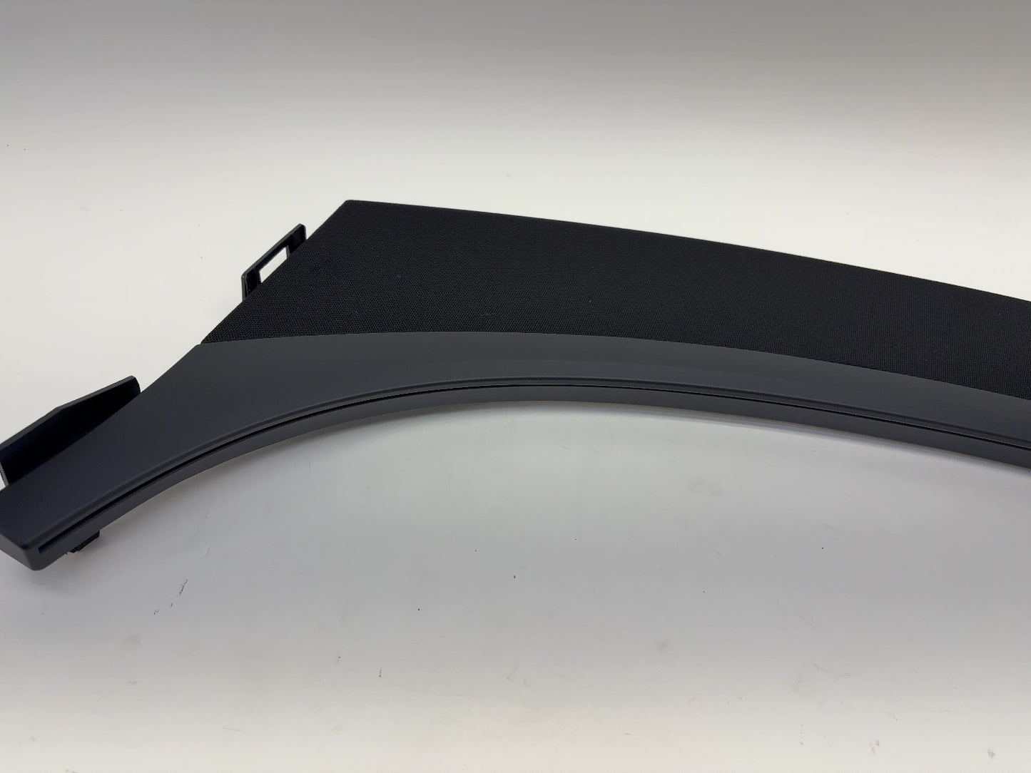 2026 Tesla Model Y Juniper Instrument Panel Wrap Around 1935944-70-E