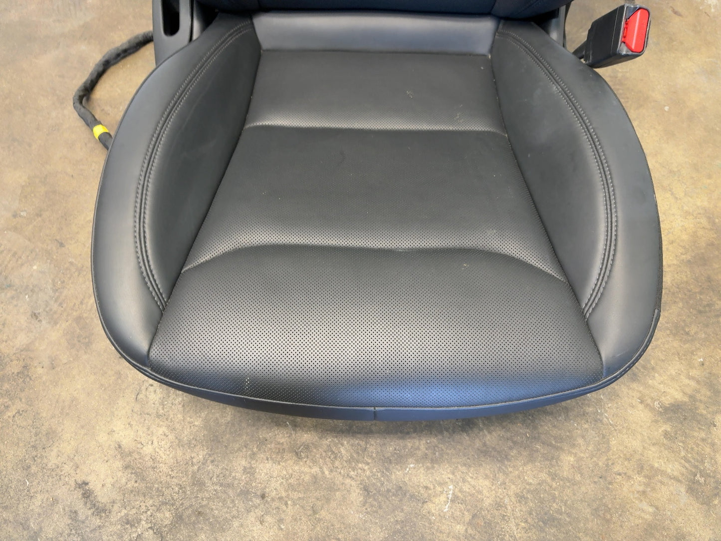 2025-2026 Tesla Model 3 Highland Front Right Seat Assembly 7754324-01-B