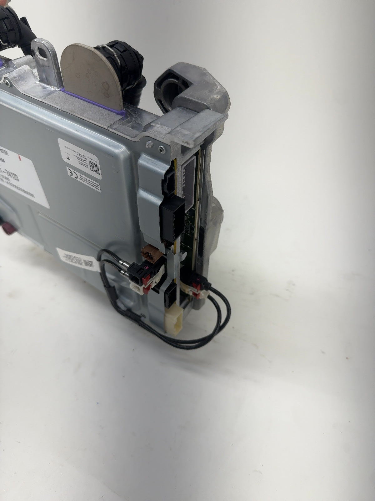 2025-2026 Tesla Model 3 Highland Car Computer With Vc Controller Left 2050302-00-A