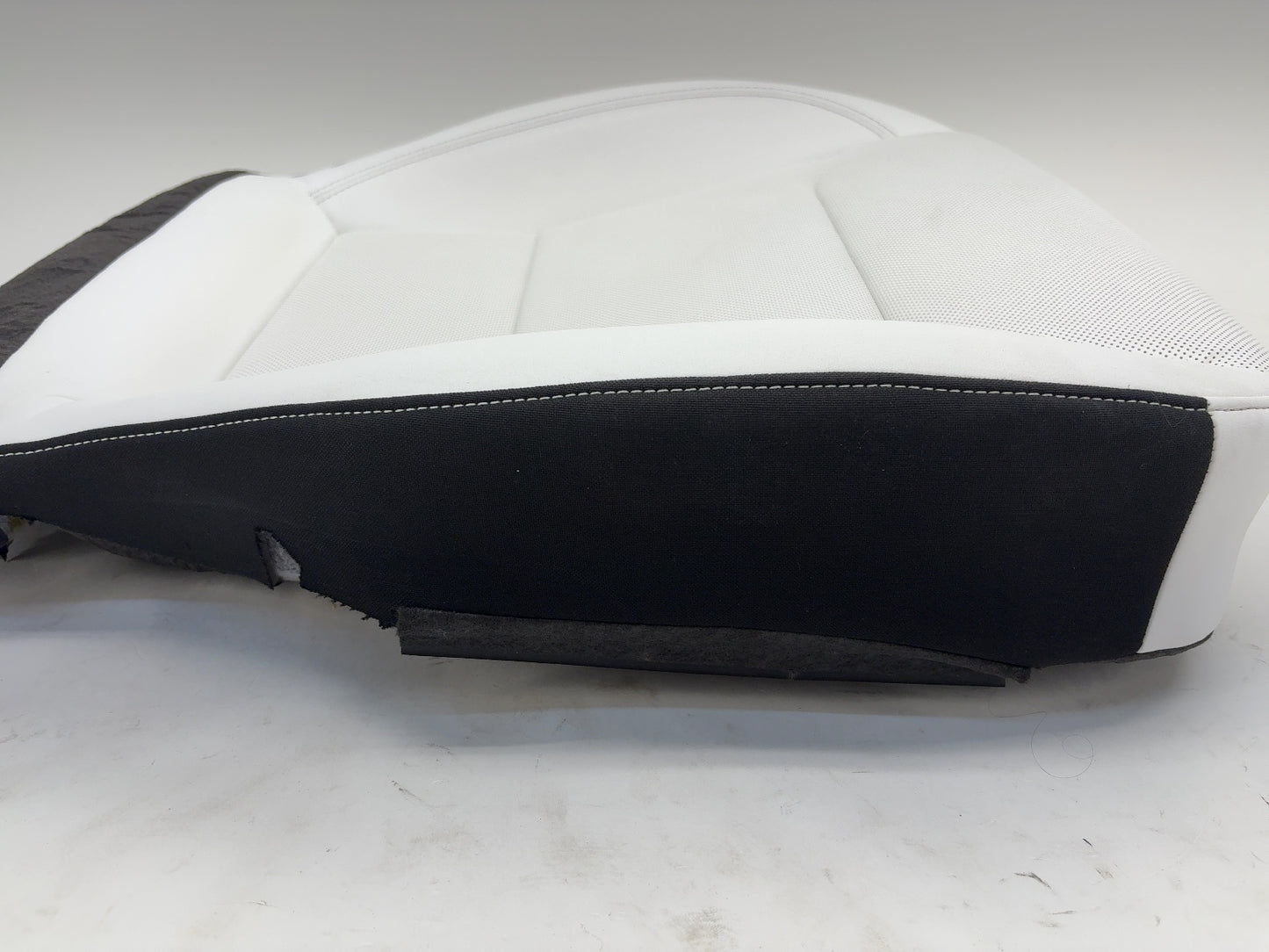 2025 Tesla Model 3 Highland Front Left Lower Seat Cushion 1997744-02-C
