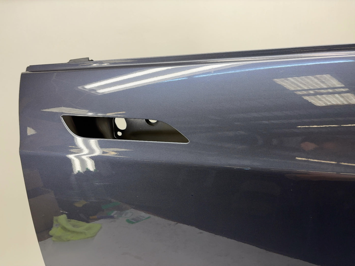 2018 Tesla Model S Front Right Door Shell 6006622-E0-G