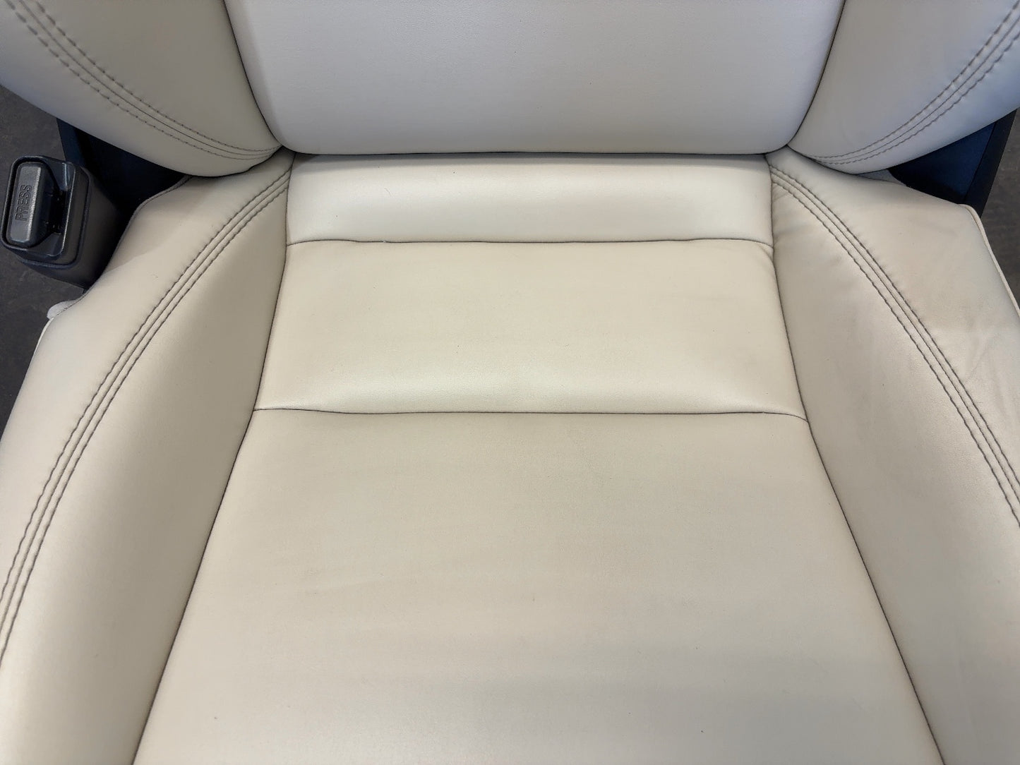 2018 Tesla Model S Front Left Seat Assembly 9876540-03-A