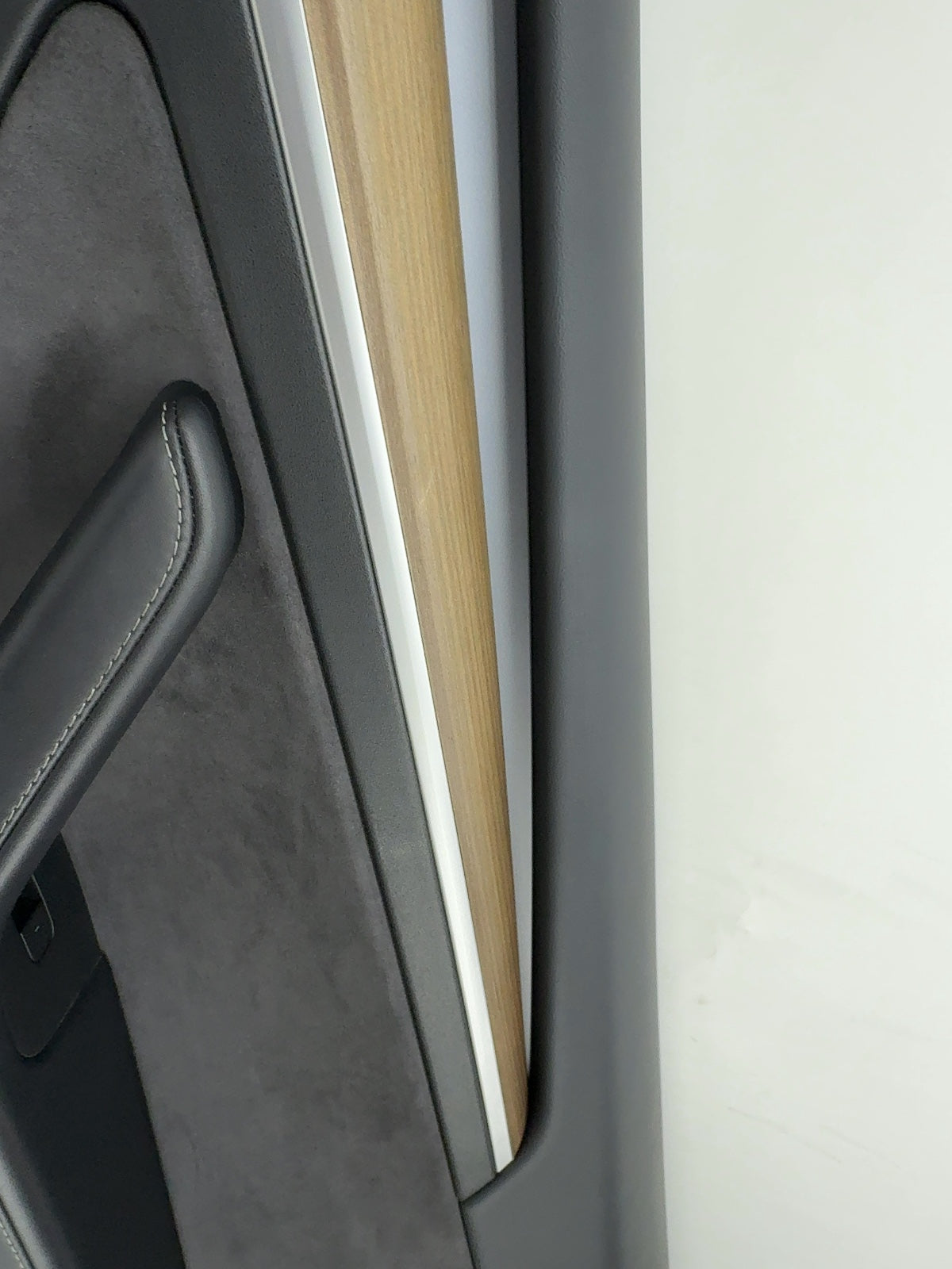 2021-2022 Tesla Model 3 Front Right Door Panel 1588127-01-D