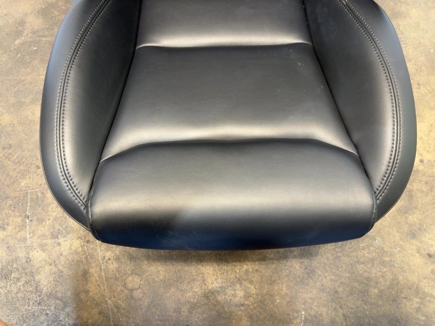 2020 Tesla Model S Front Right Seat Assembly 3876524-02-C