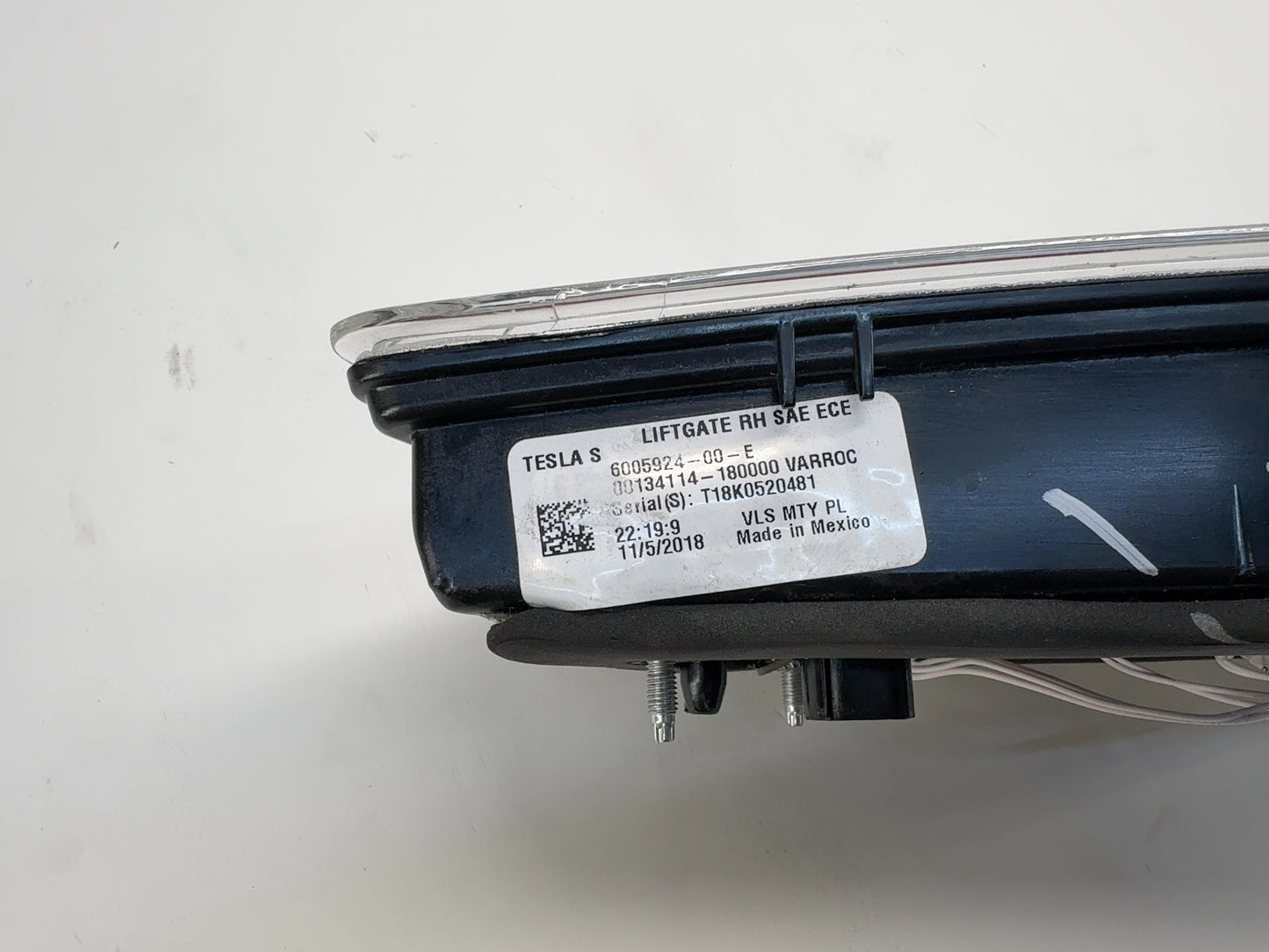 2018 Tesla Model S Liftgate Tail Lamp Right 6005924-00-E