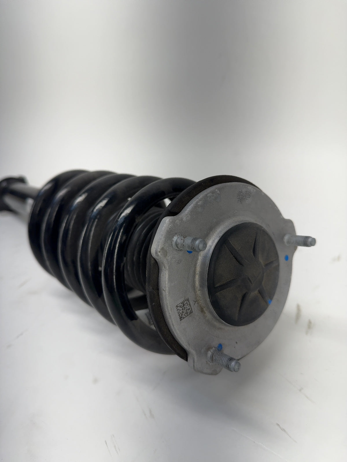 2024 Tesla Model Y Front Left Strut Absorber 1188364-00-C