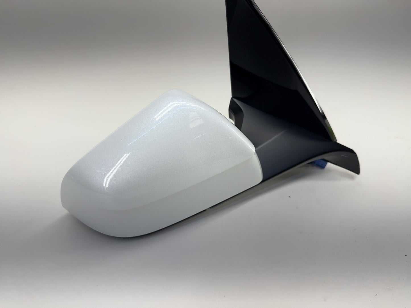 2026 Tesla Model Y Juniper Front Right Door Mirror Assembly 2130970-00-A