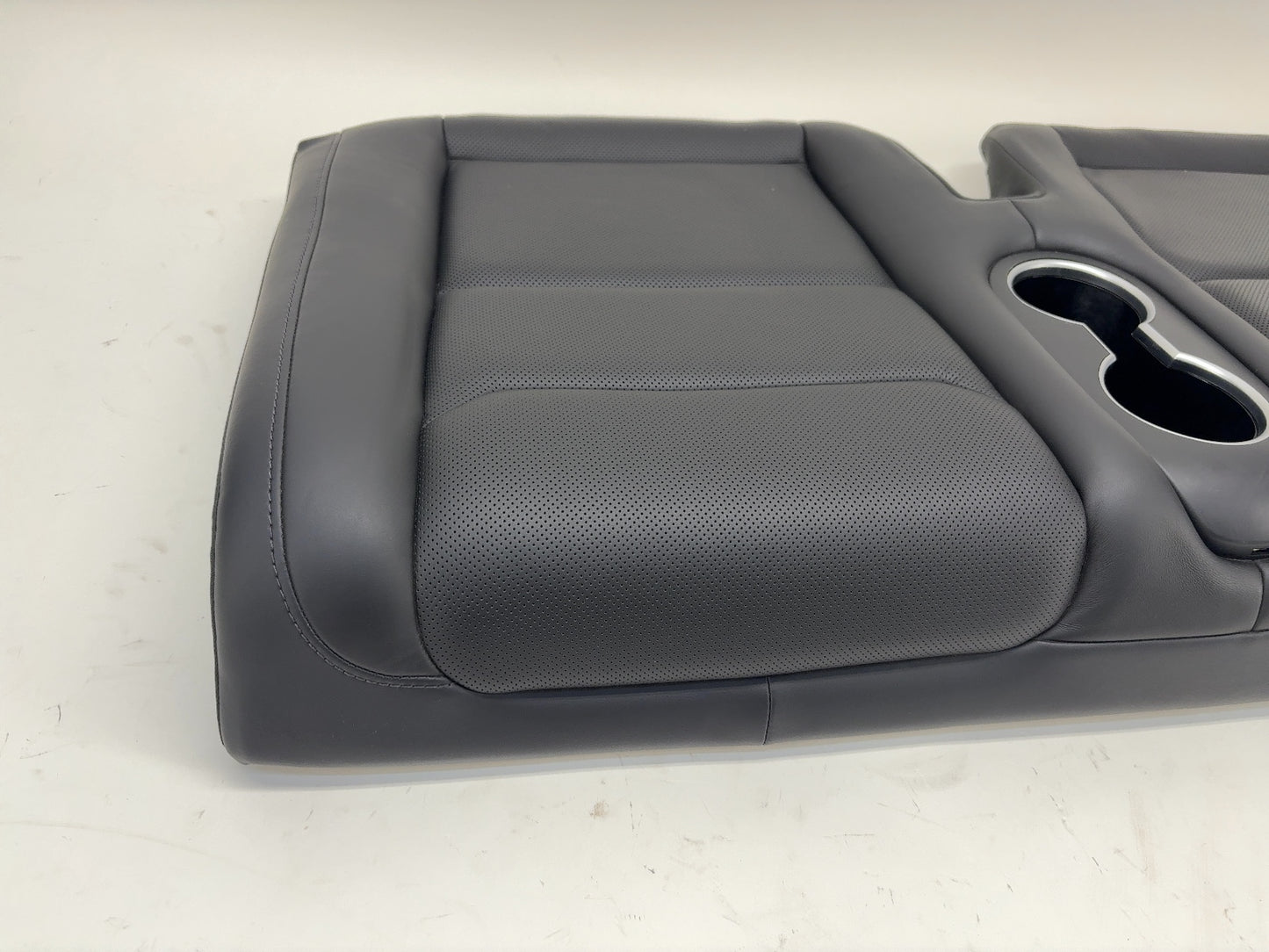 2016 Tesla Model X 3rd Row Lower Seat Cushion 1067381-00-A