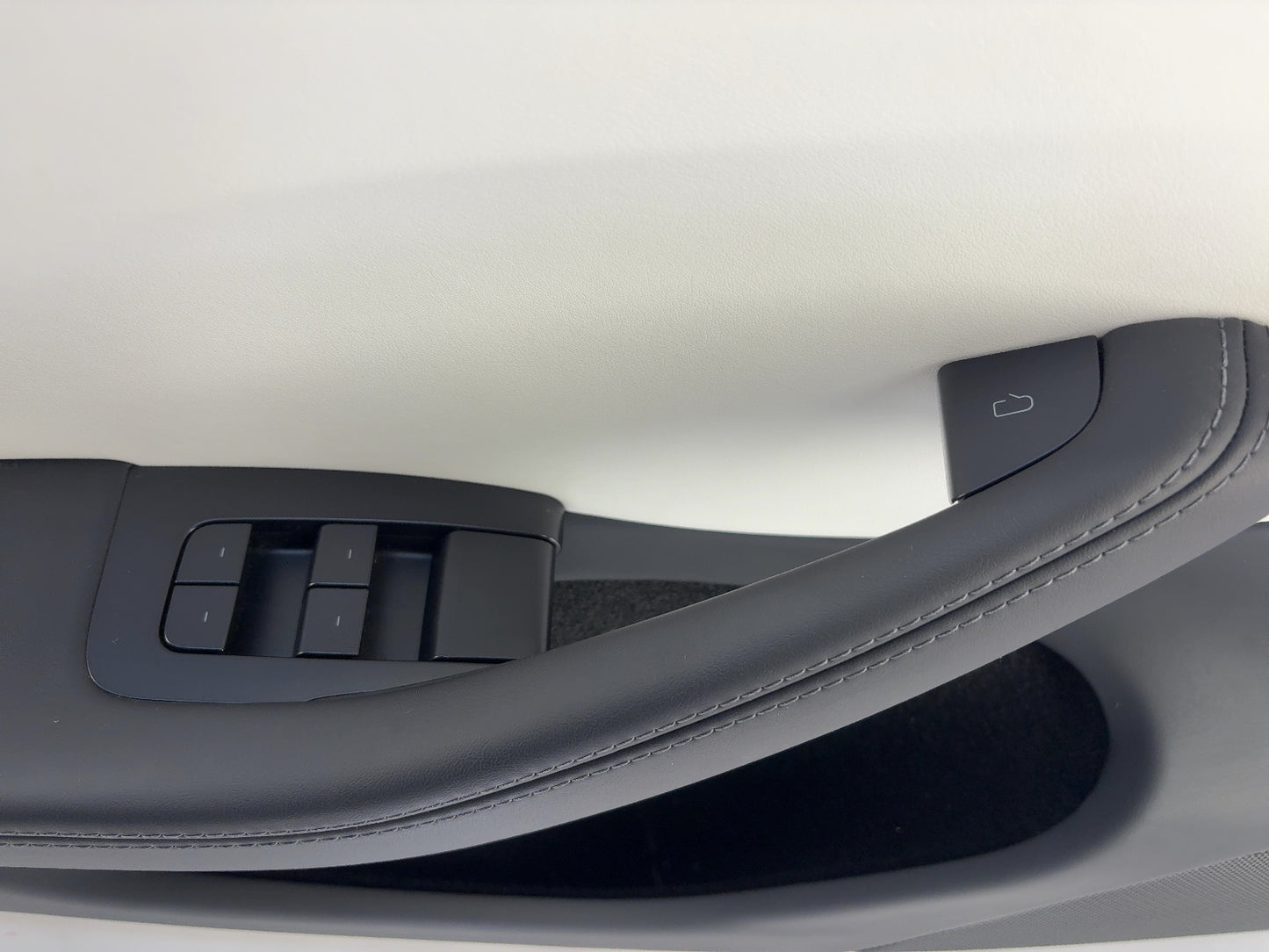 2025 Tesla Model 3 Highland Front Left Door Panel 1776733-20-E
