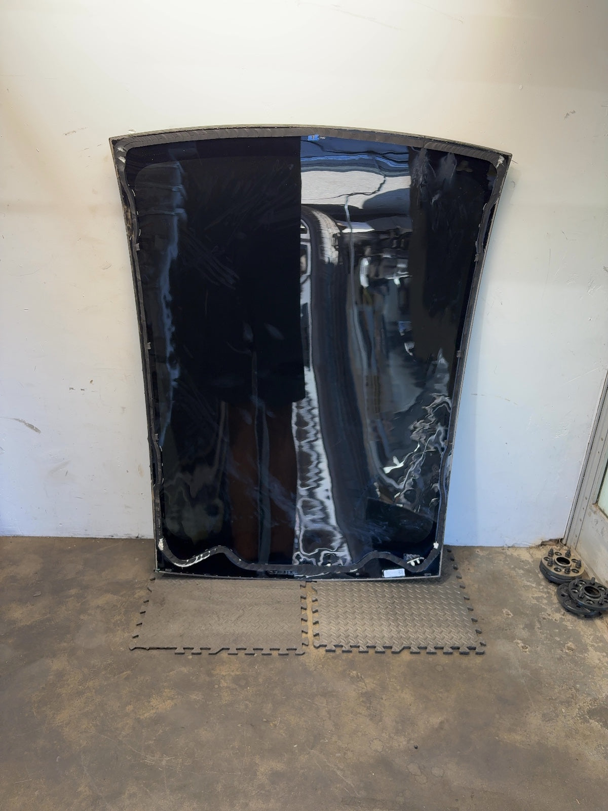 2026 Tesla Model Y Juniper Backlite Glass 1946828-75-G