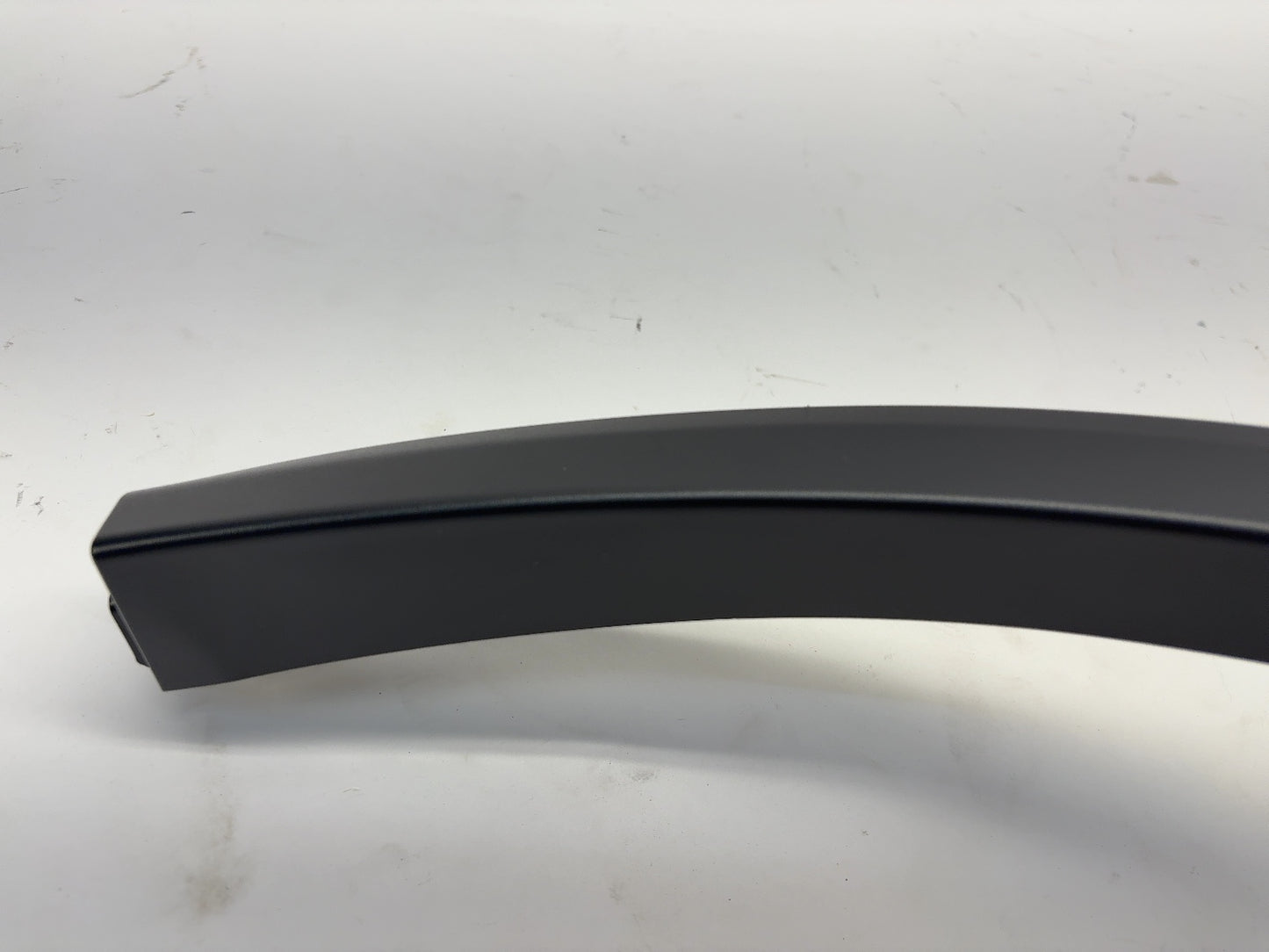 2026 Tesla Model Y Juniper Rear Fender Garnish Left 1937594-00-D