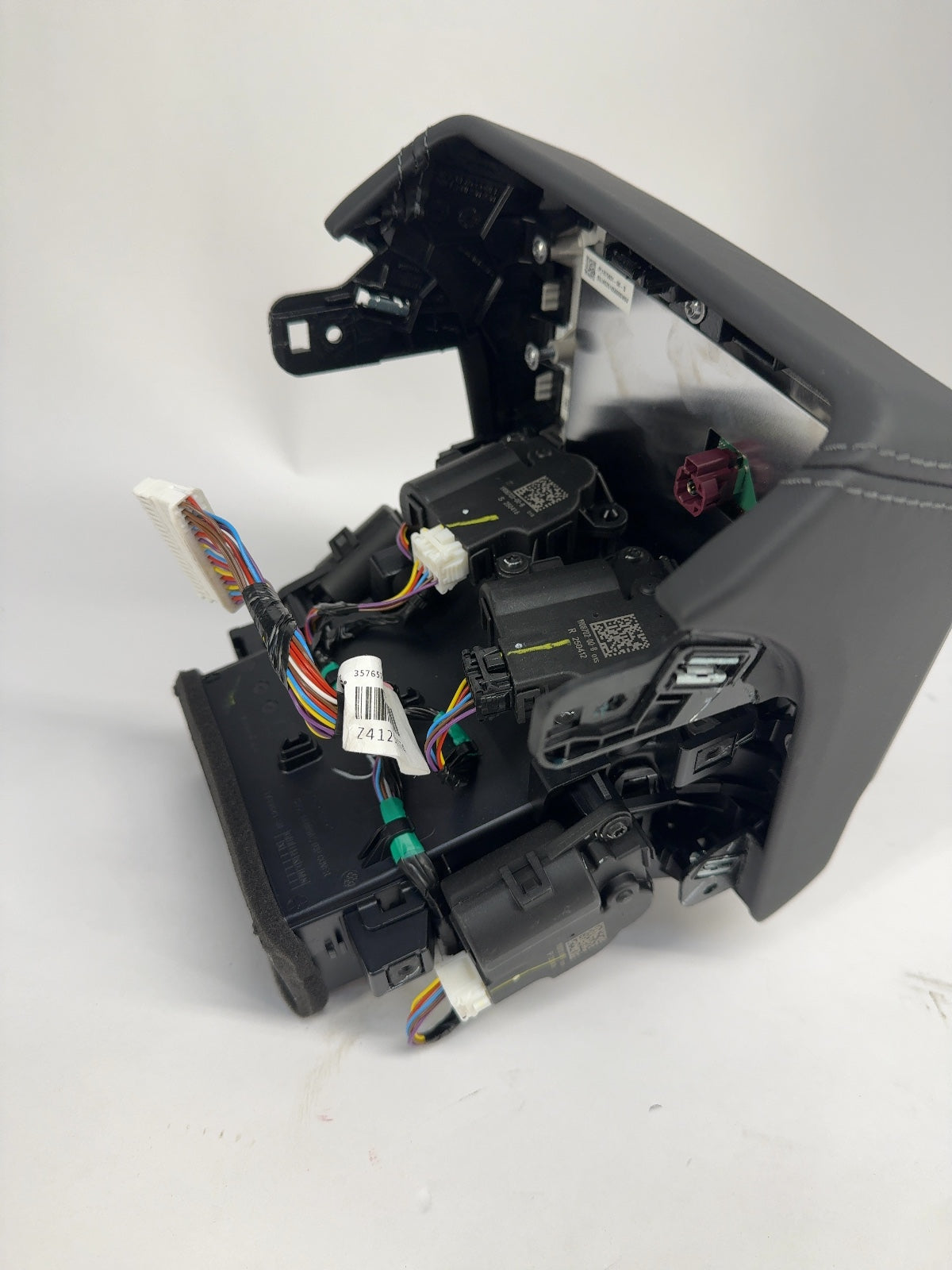 2024-2026 Tesla Model Y Juniper Rear Display 1875931-00-D