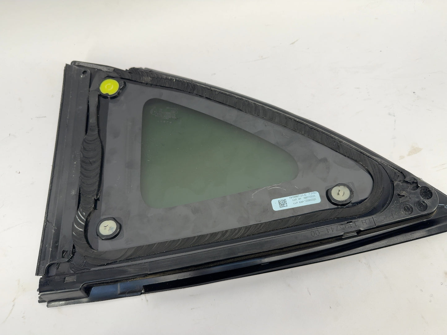 2025-2026 Tesla Model 3 Highland Left Quarter Glass 1915483-20-C