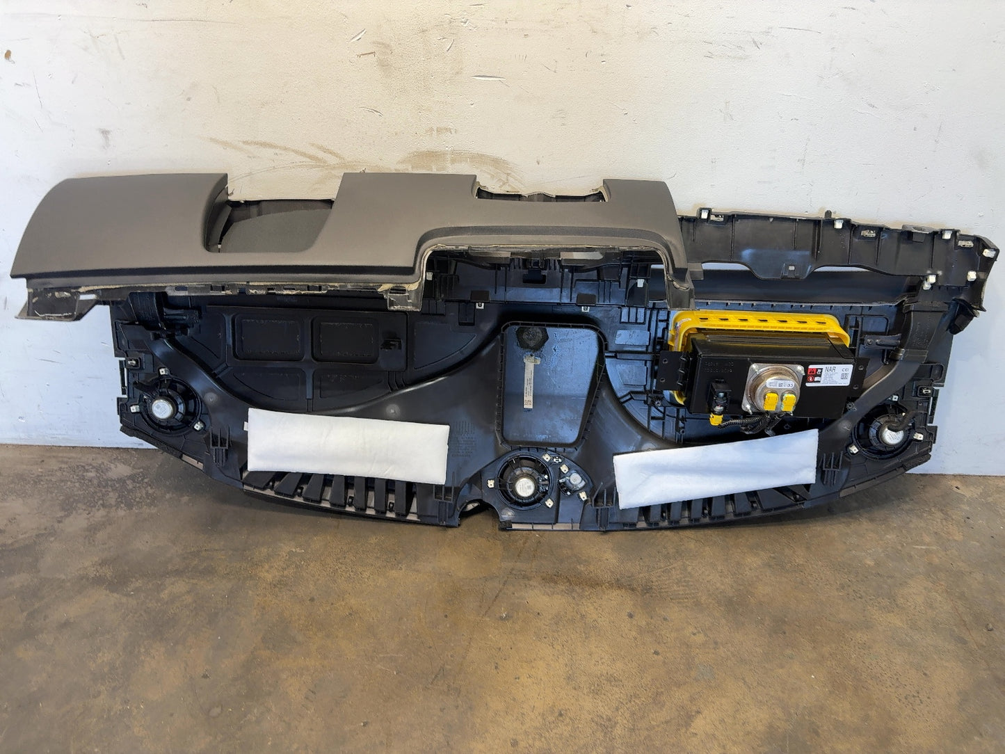 2021-2022 Tesla Model 3 Dash Panel With Airbag 1083401-05-J