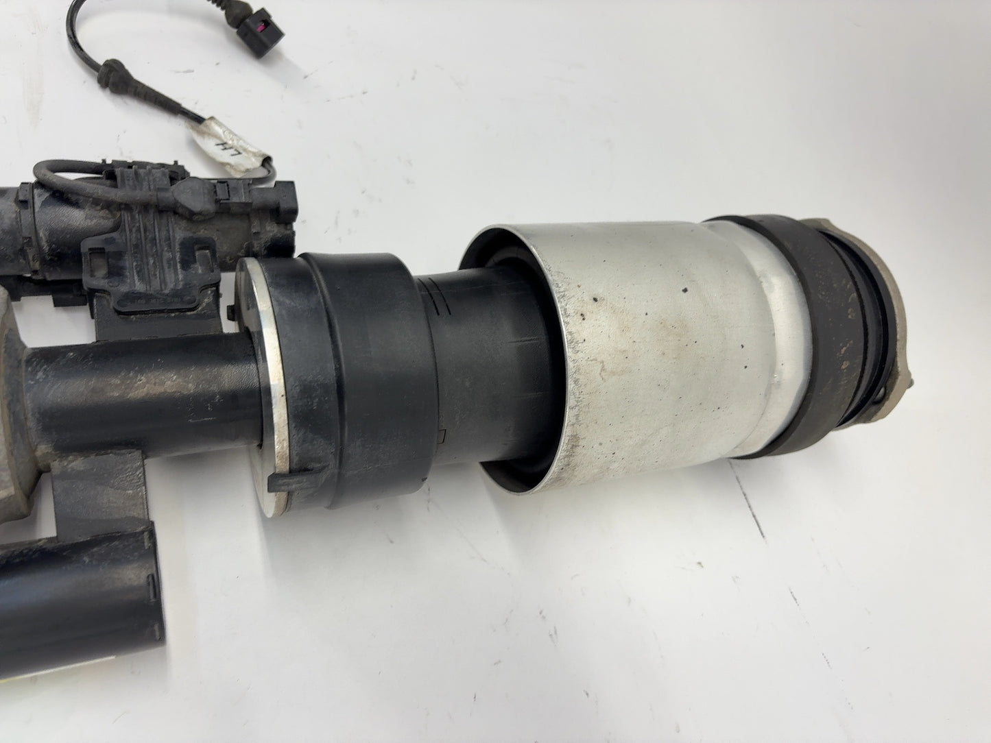 2019-2021 Tesla Model S Front Air Spring Module Left 1066361-00-D