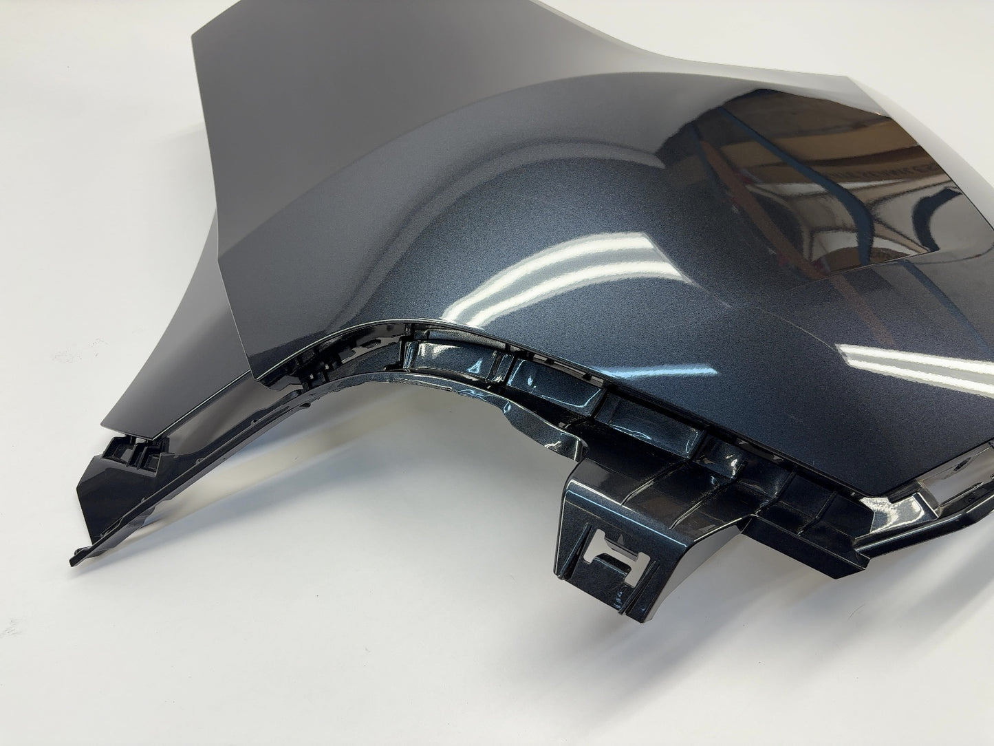 2026 Tesla Model Y Juniper Rear Upper Fascia Right 1947146-00-F